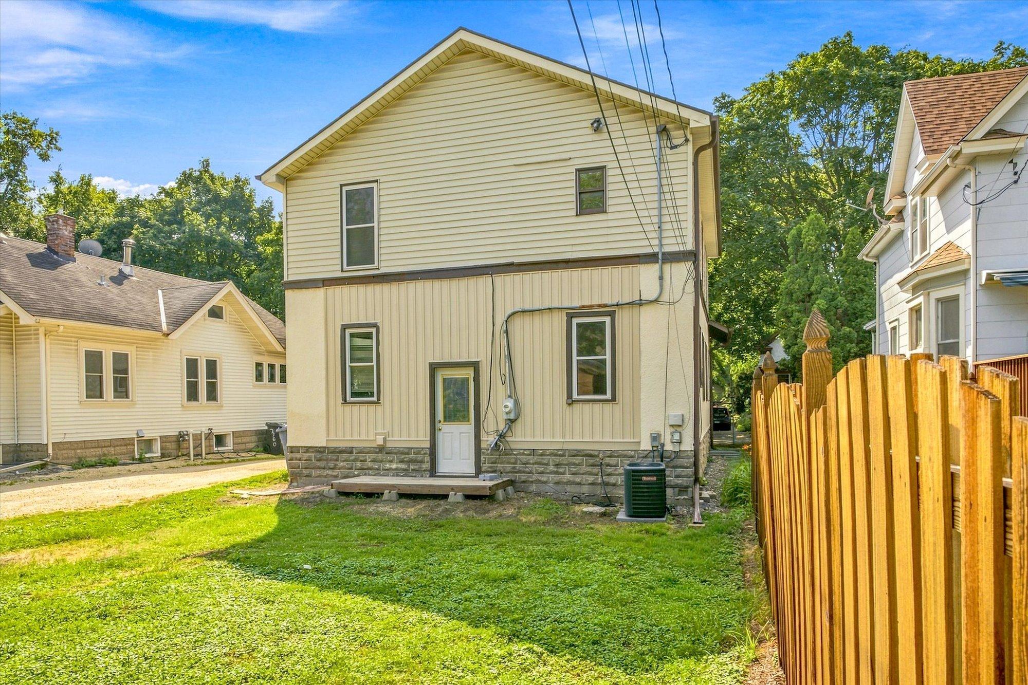 48th image of 1046 15th Ave Se, Minneapolis, MN 55414 | MLS# 7122015