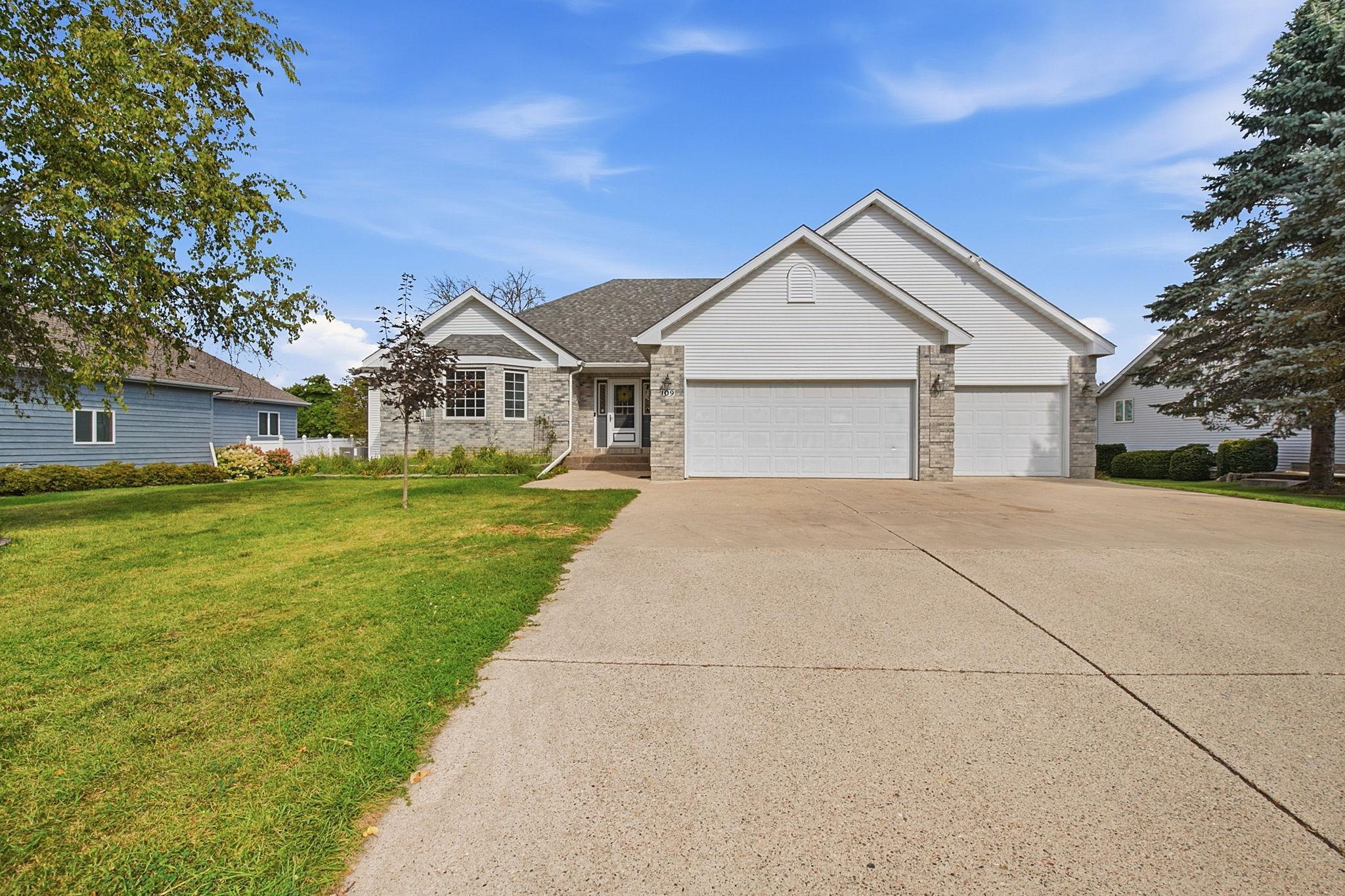 48th image of 109 Anglewood Dr, Kenyon, MN 55946 | MLS# 7122041