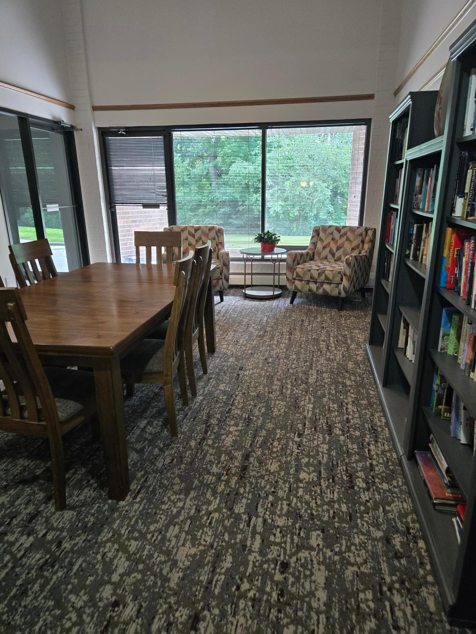 2nd image of 3425 Golfview Dr, Saint Paul, MN 55123