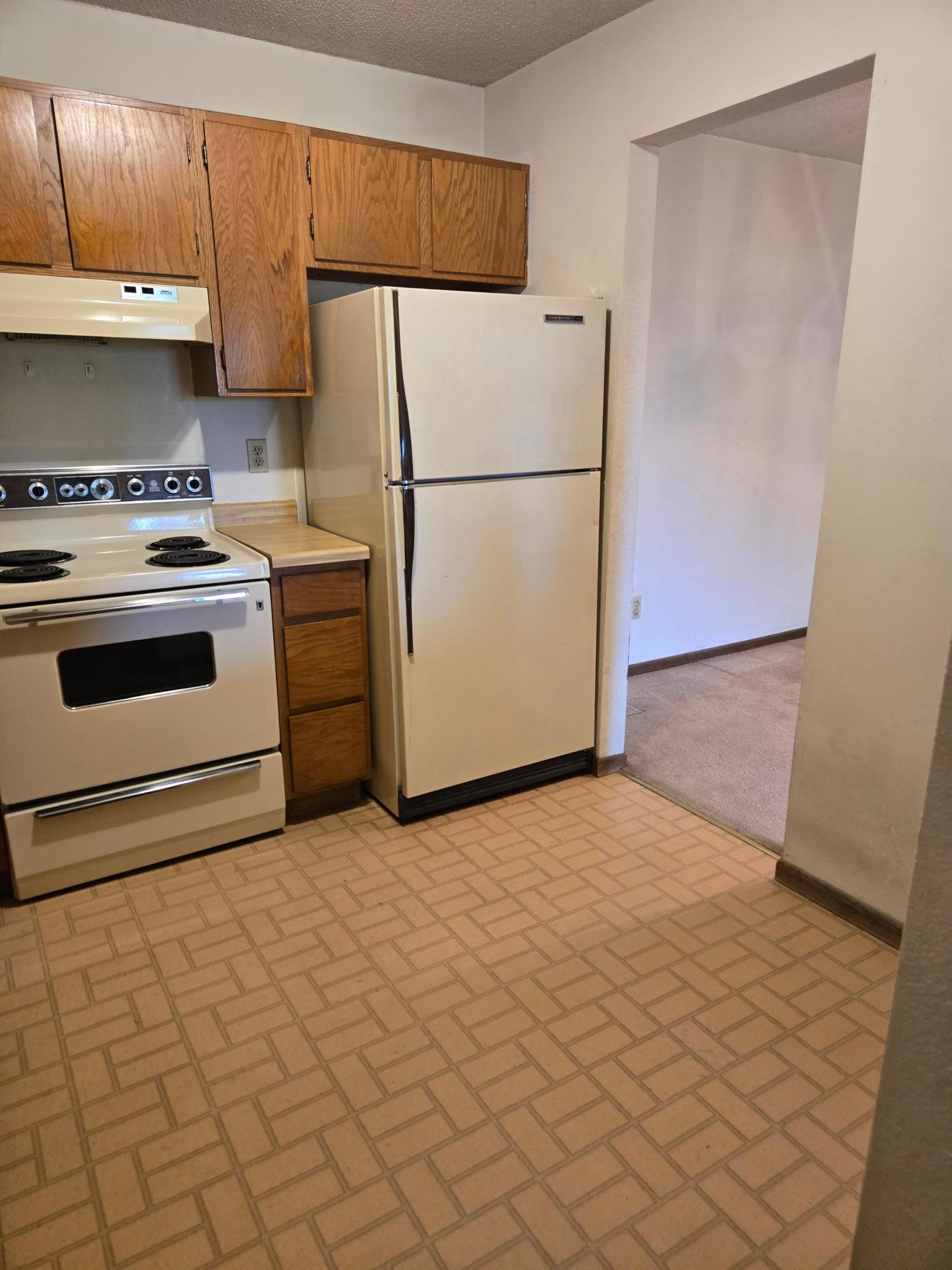 3rd image of 3425 Golfview Dr #115, Saint Paul, MN 55123 | MLS# 7122054