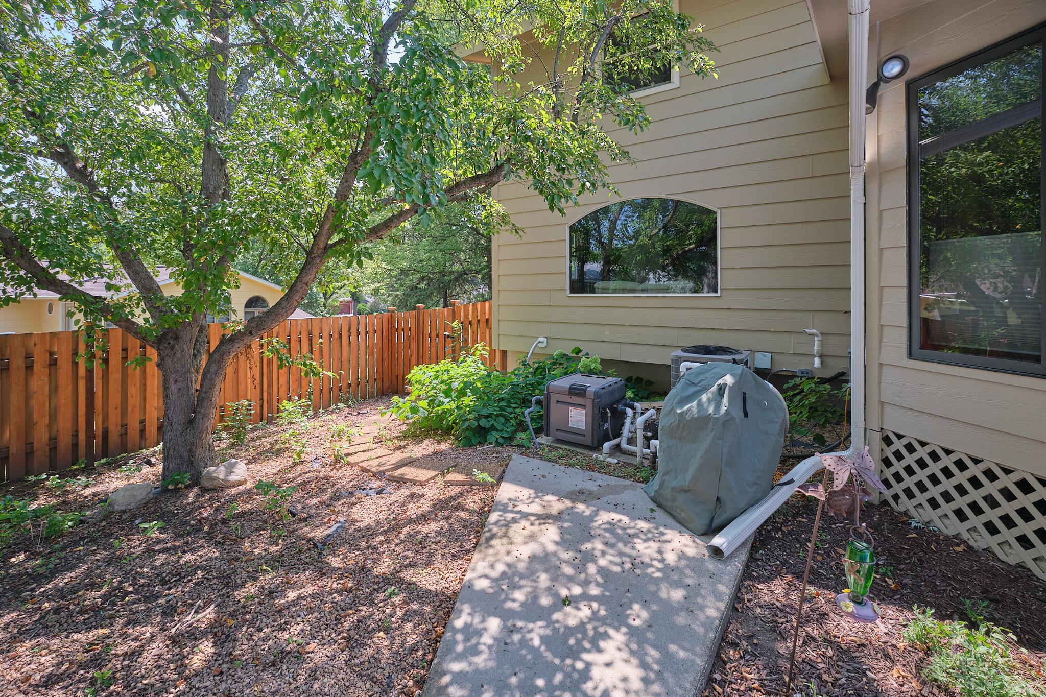5th image of 2435 Viking Ct Nw, Rochester, MN 55901 | MLS# 7122084