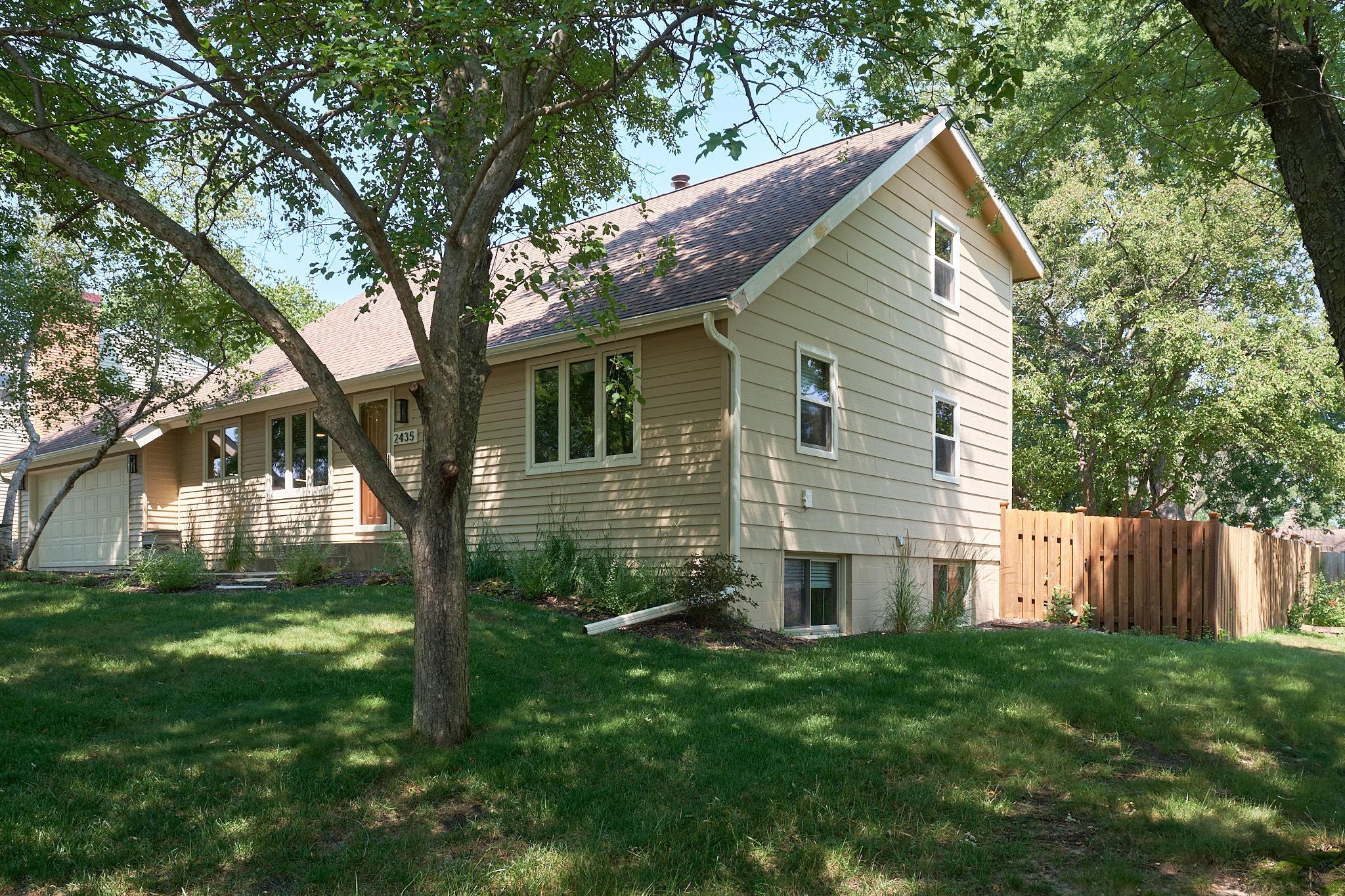 3rd image of 2435 Viking Ct Nw, Rochester, MN 55901 | MLS# 7122084