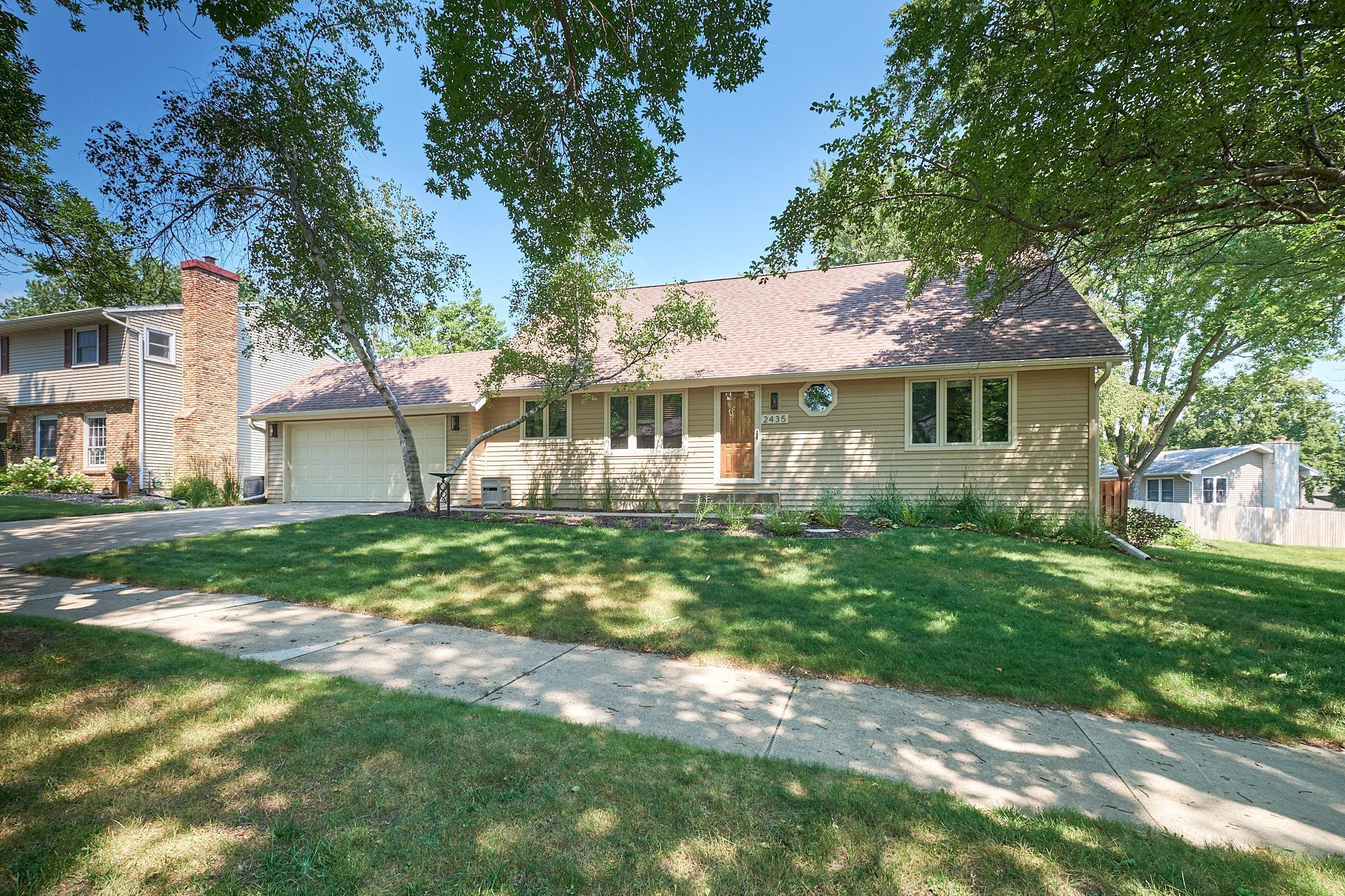 2nd image of 2435 Viking Ct Nw, Rochester, MN 55901 | MLS# 7122084