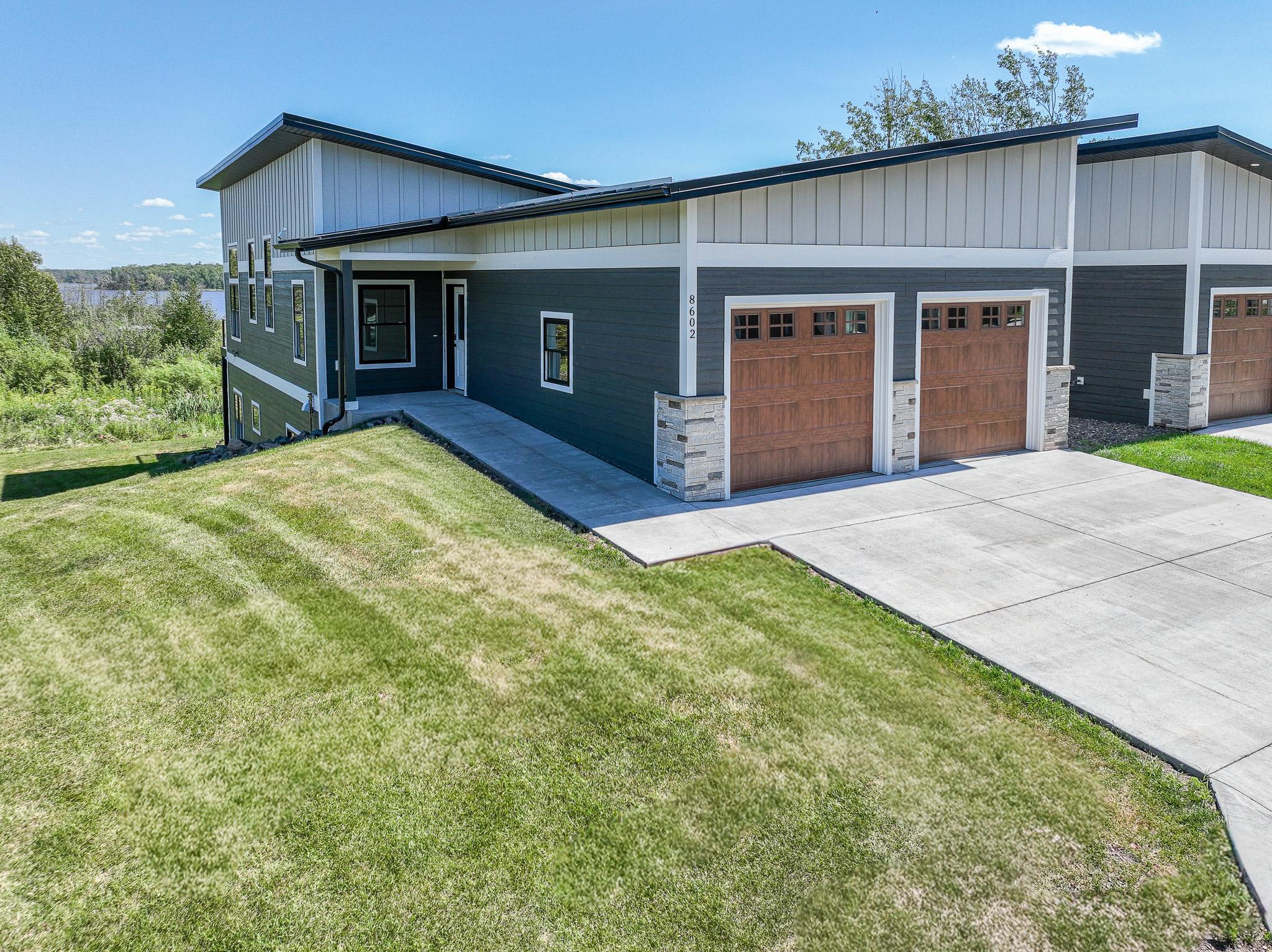 1st image of 8602 Maynard Pl, Duluth, MN 55808 | MLS# 7122156