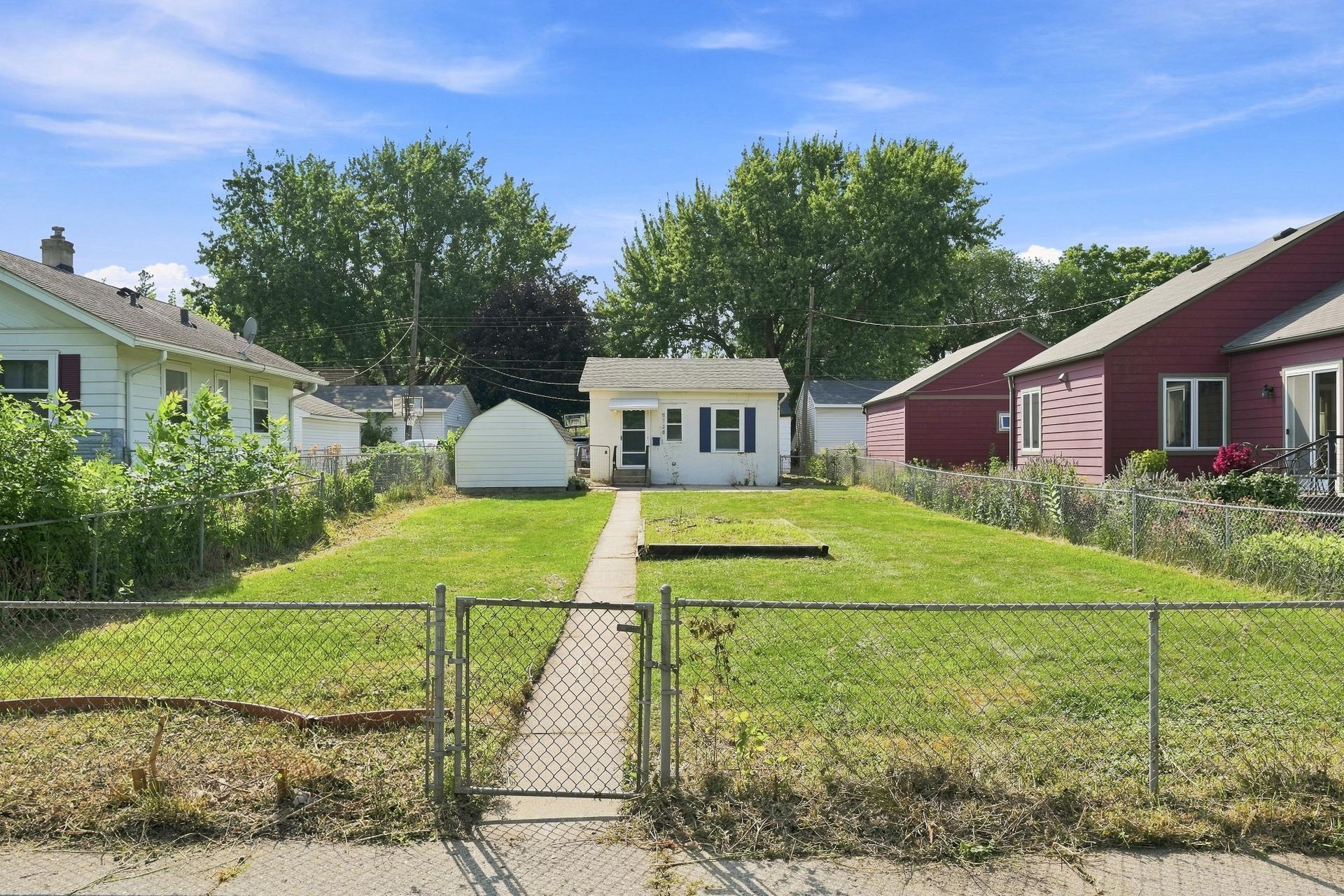 2nd image of 5728 26th Ave S, Minneapolis, MN 55417 | MLS# 7122164