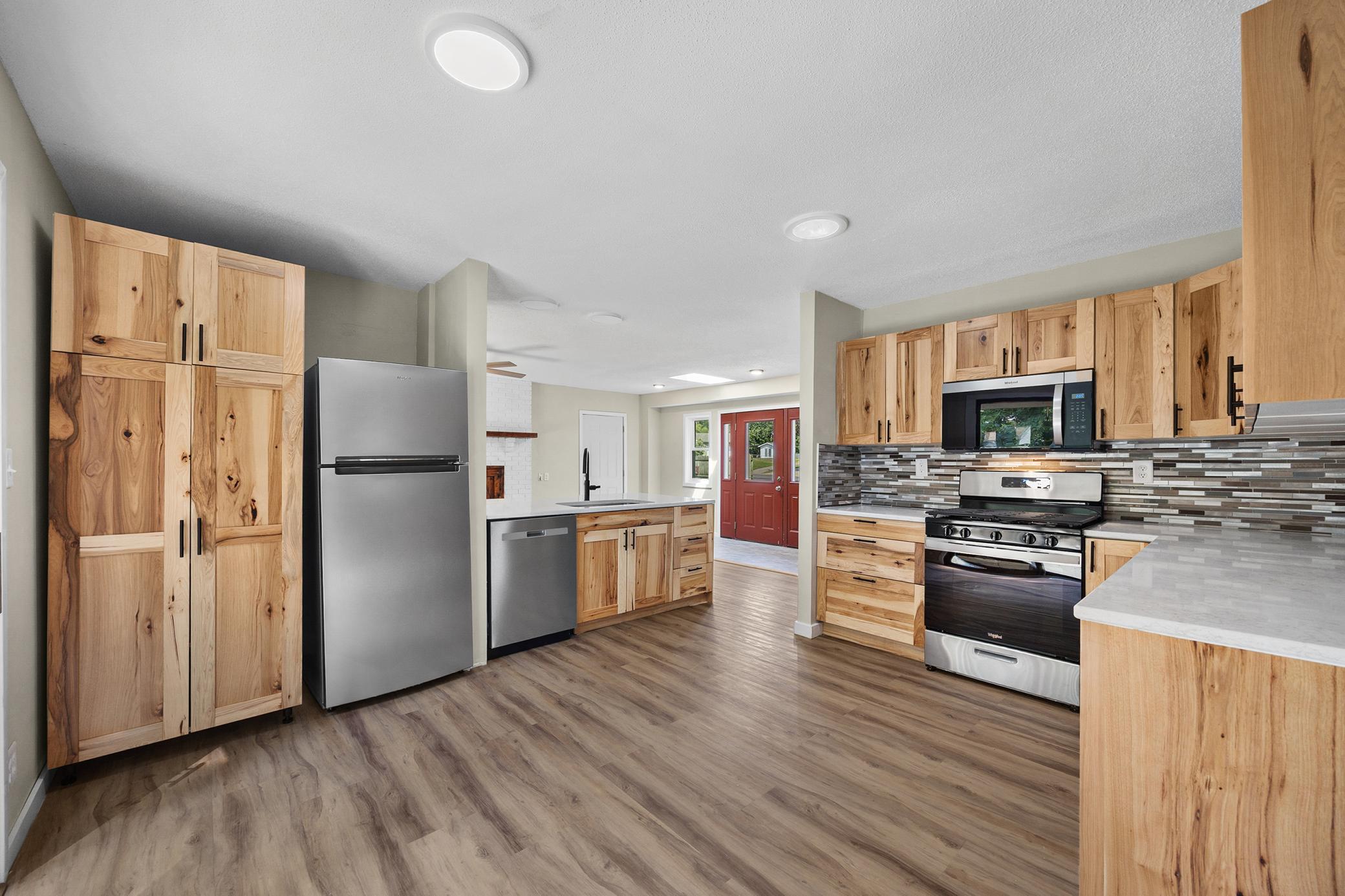 2nd image of 7101 Willow Rd, Maple Grove, MN 55369 | MLS# 7122201