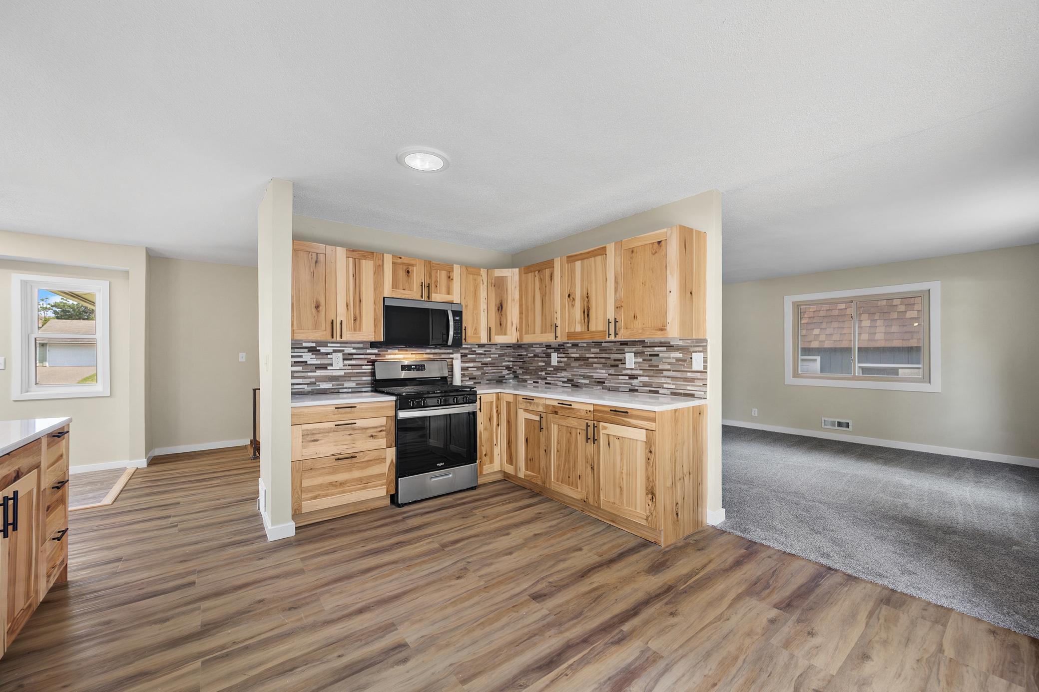 5th image of 7101 Willow Rd, Maple Grove, MN 55369 | MLS# 7122201
