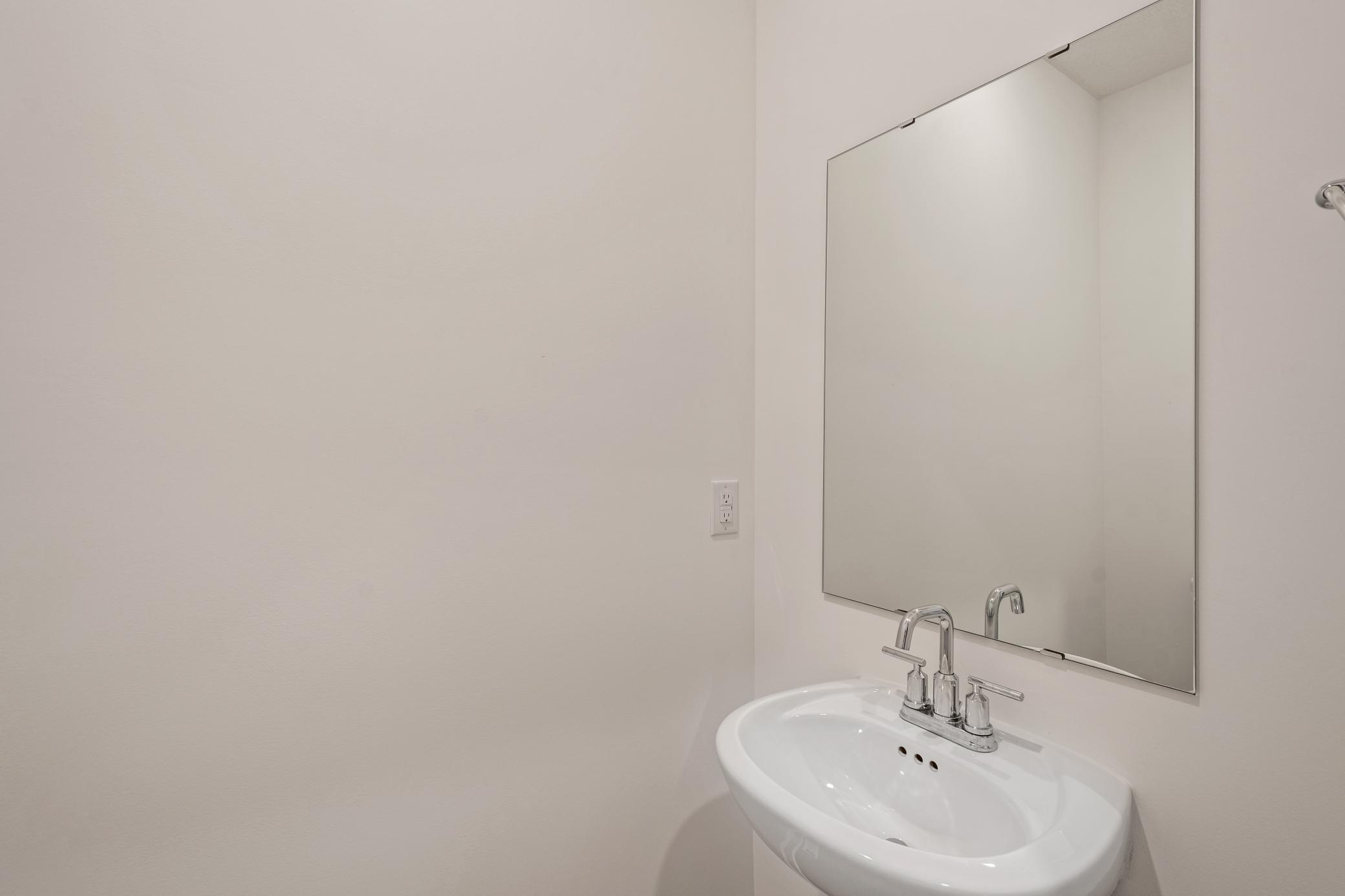 5th image of 4230 Hayward Ave N, Oakdale, MN 55128 | MLS# 7122203