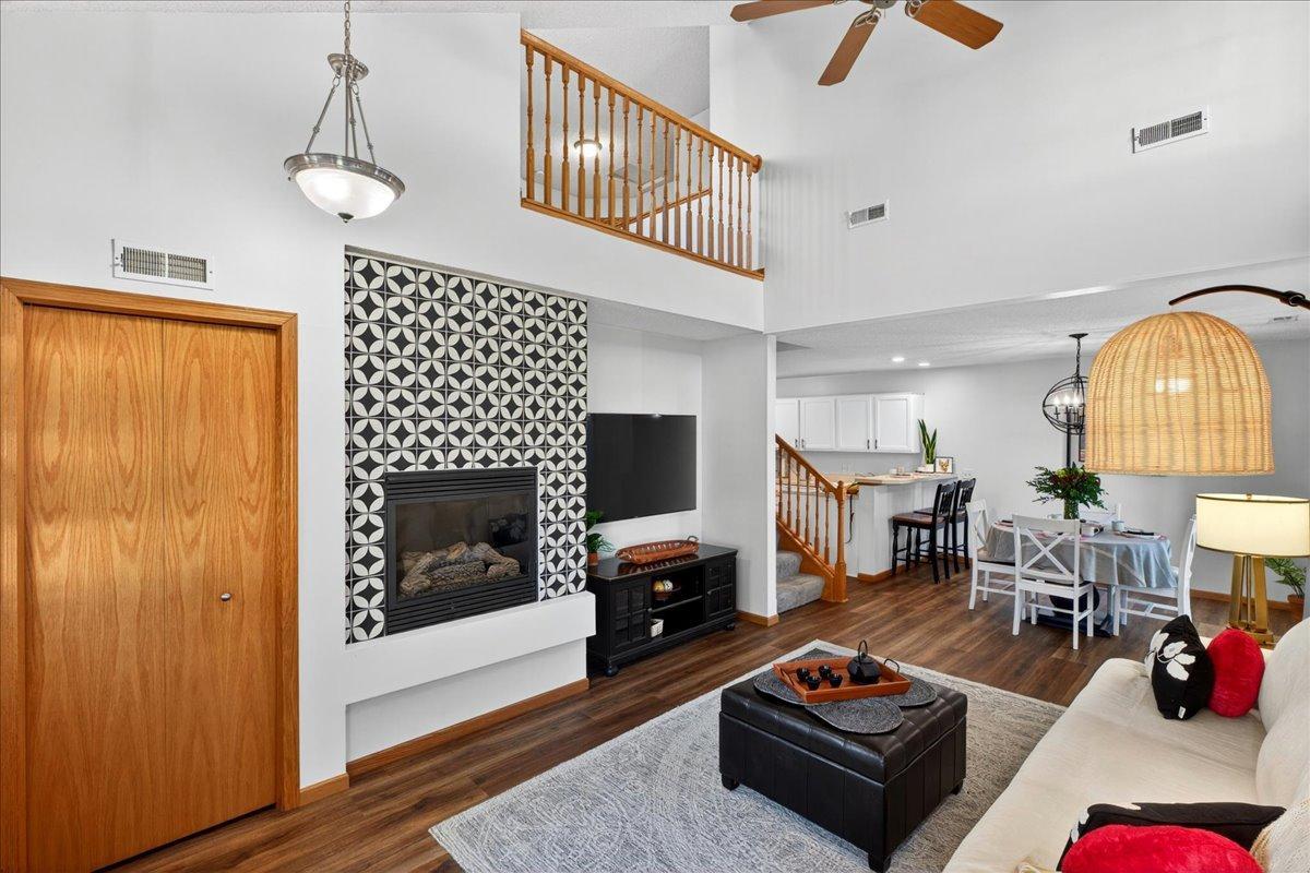 1st image of 10533 74th St Ne #1, Albertville, MN 55301 | MLS# 7122228