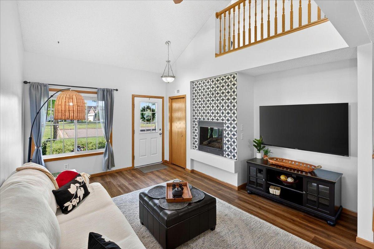 2nd image of 10533 74th St Ne #1, Albertville, MN 55301 | MLS# 7122228