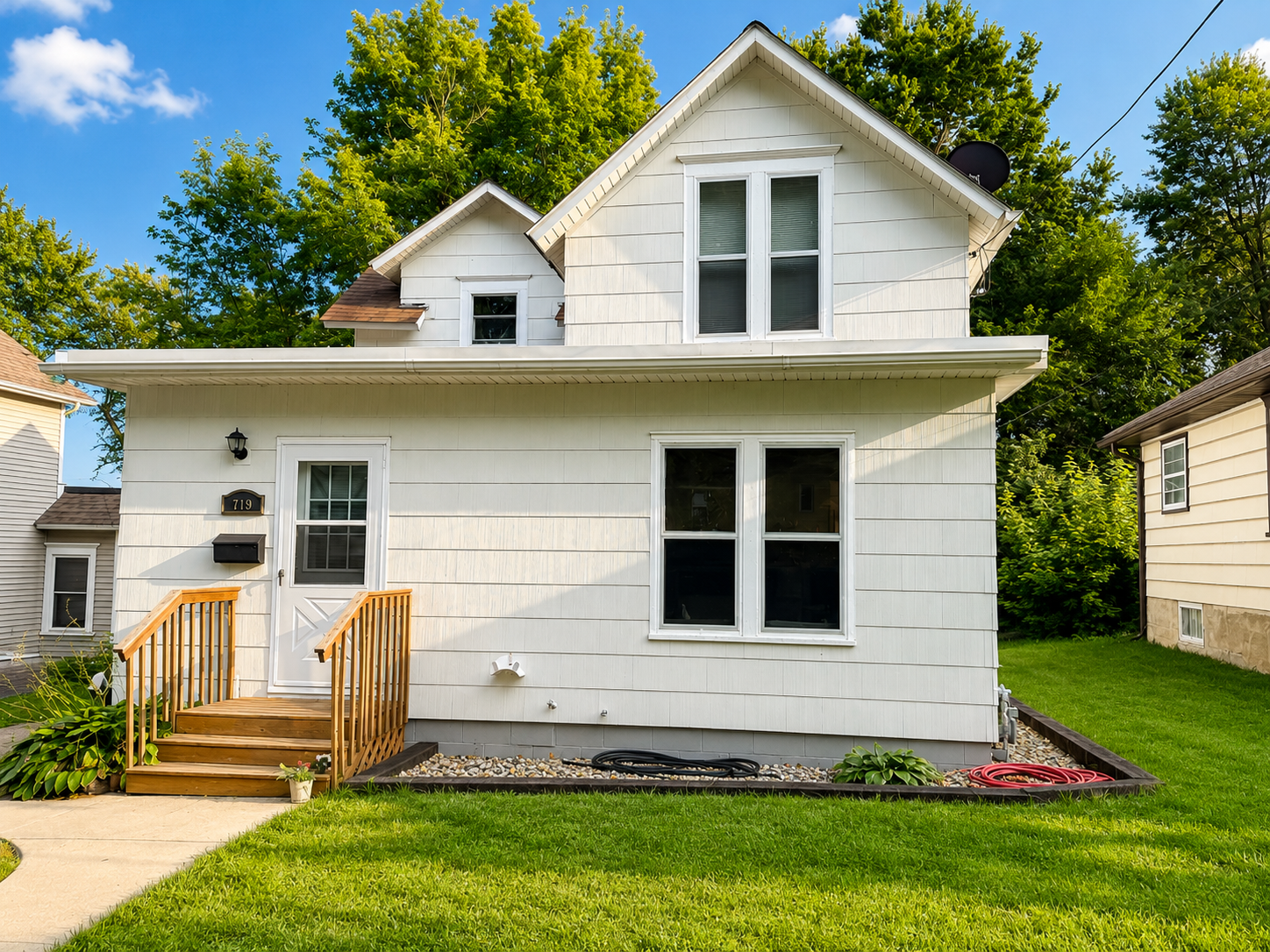 1st image of 719 Belmont St, Albert Lea, MN 56007 | MLS# 7122234