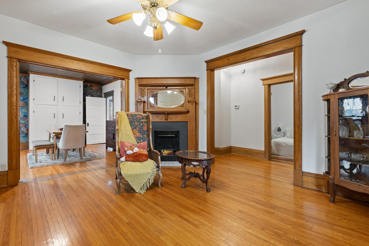 4th image of 1122 Marshall Ave, Saint Paul, MN 55104 | MLS# 7122278