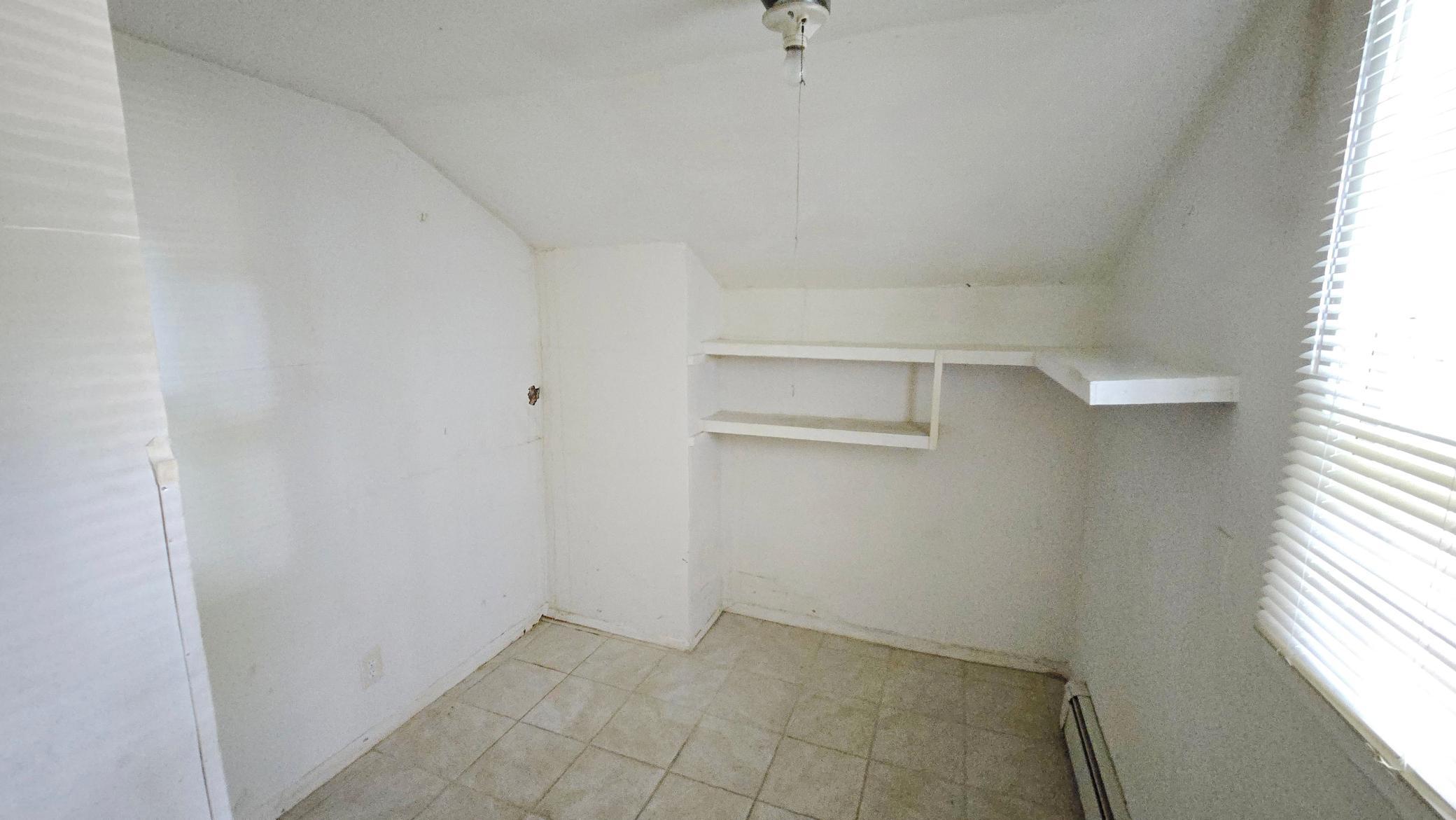 3rd image of 1094 Albemarle St, Saint Paul, MN 55117 | MLS# 7122321