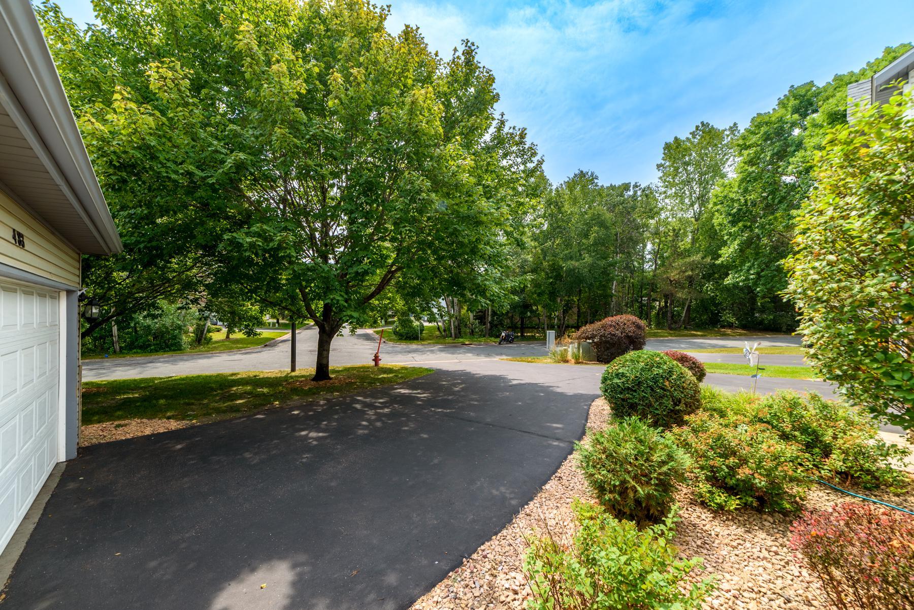 4th image of 483 Poplar Dr, Saint Paul, MN 55126 | MLS# 7122329