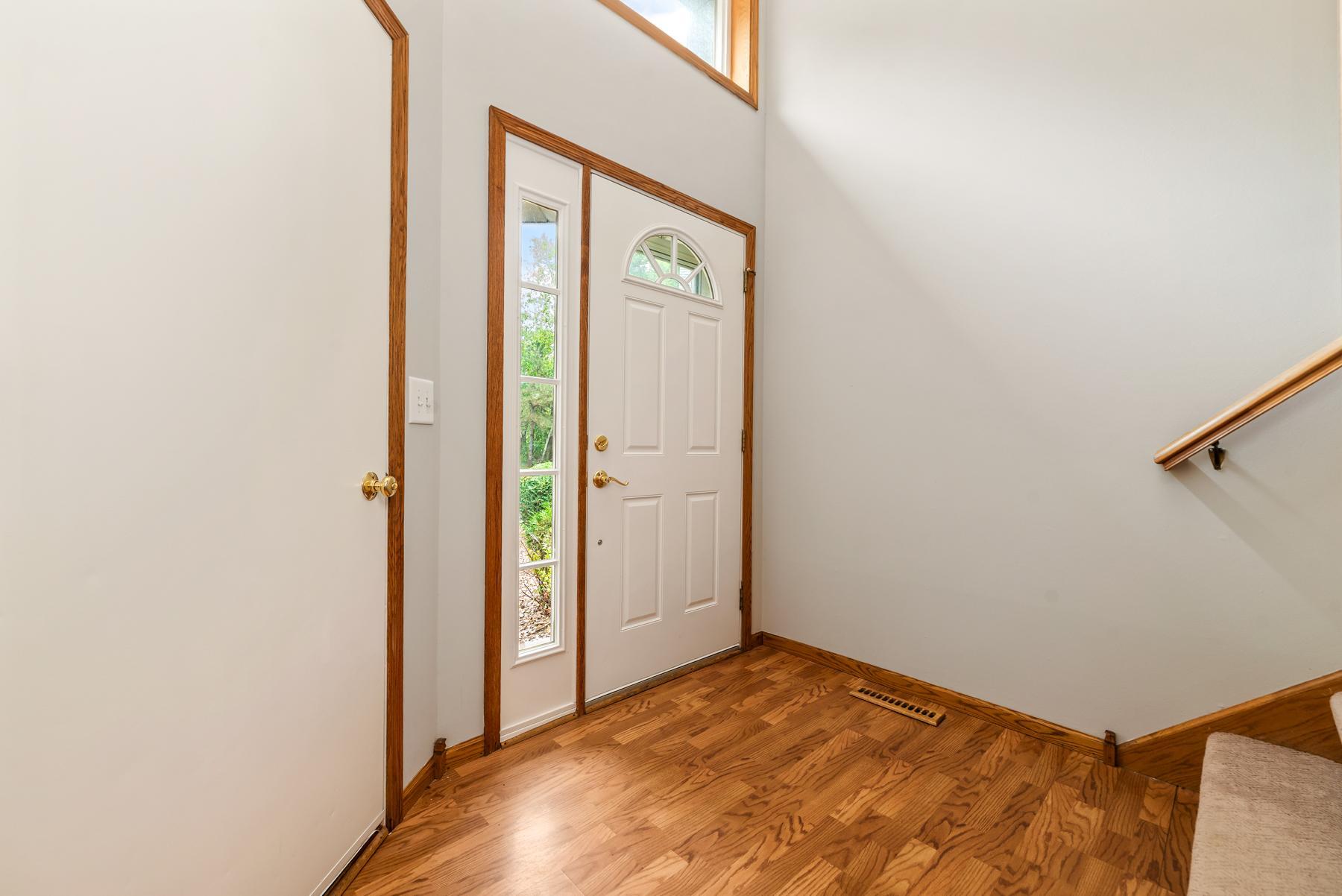5th image of 483 Poplar Dr, Saint Paul, MN 55126 | MLS# 7122329