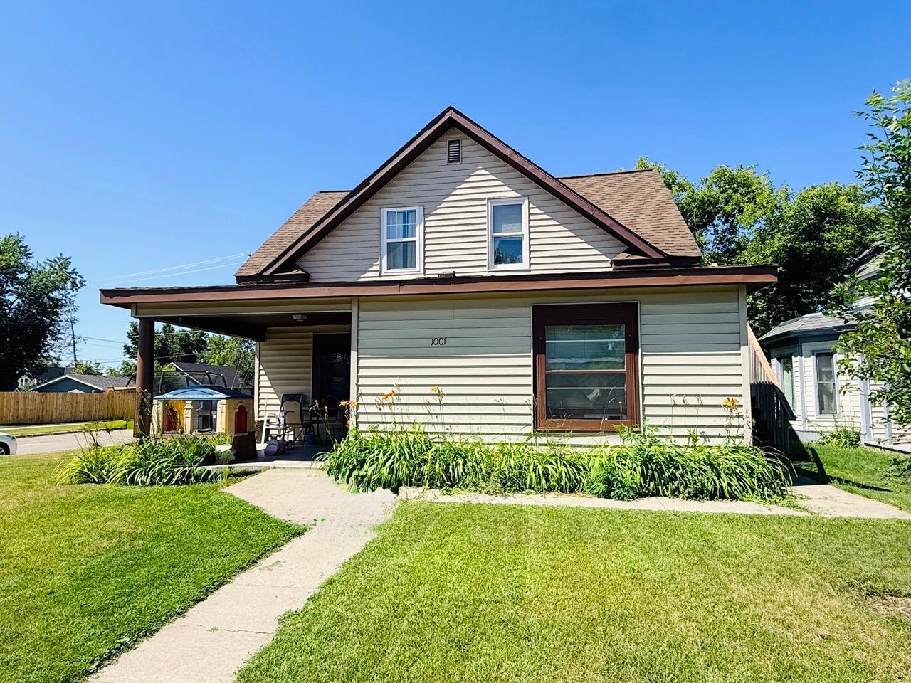 1st image of 1001 Mississippi Ave Nw, Bemidji, MN 56601 | MLS# 7122336