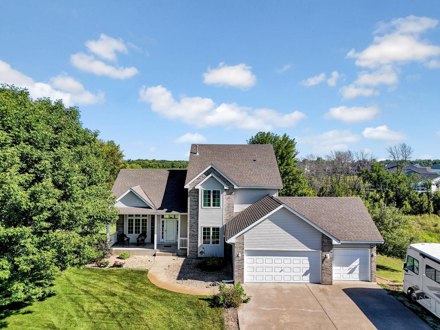 1st image of 19710 Hunters Rdg, Rogers, MN 55374 | MLS# 7122352