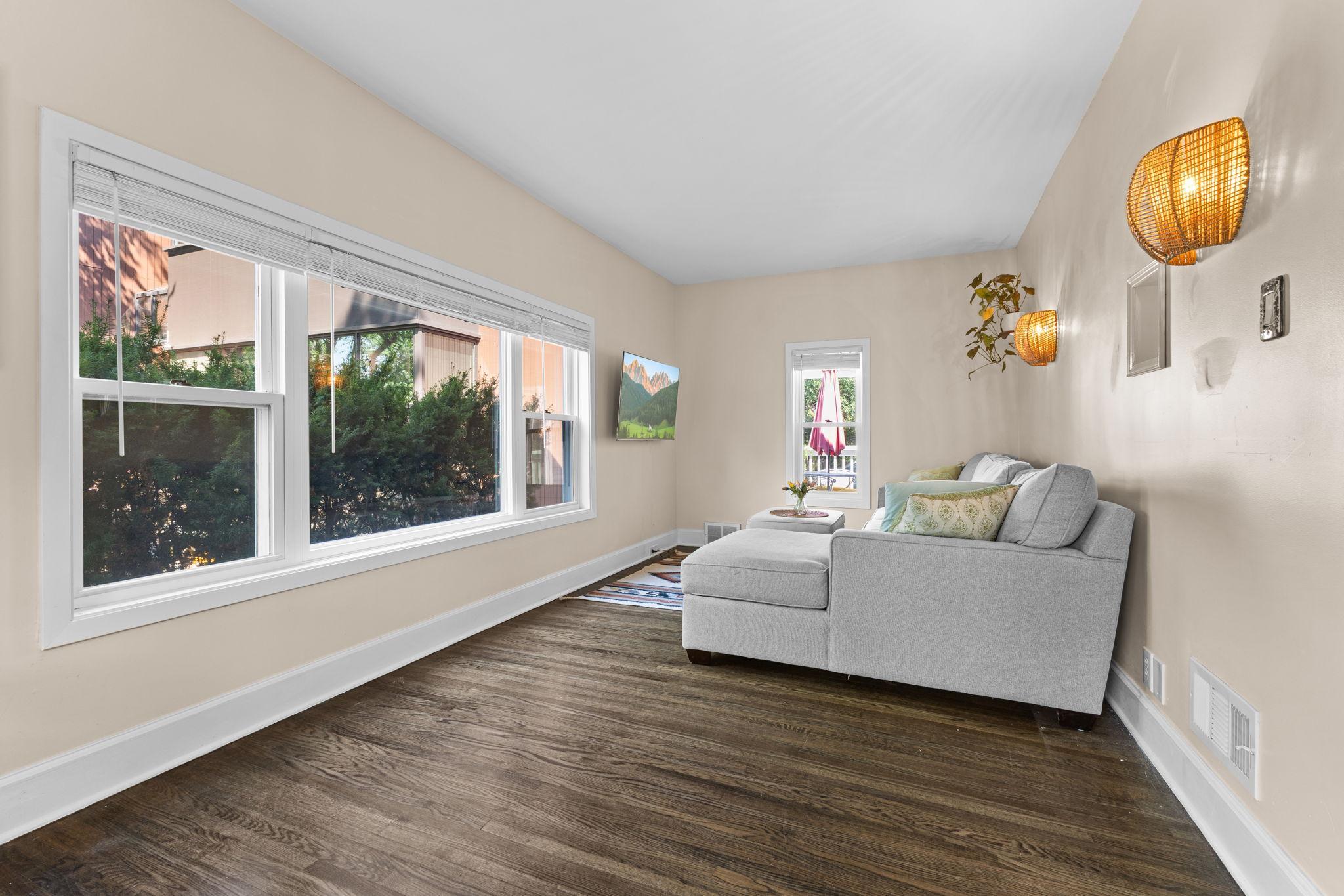 5th image of 15 Sheridan Ave S, Minneapolis, MN 55405 | MLS# 7122361