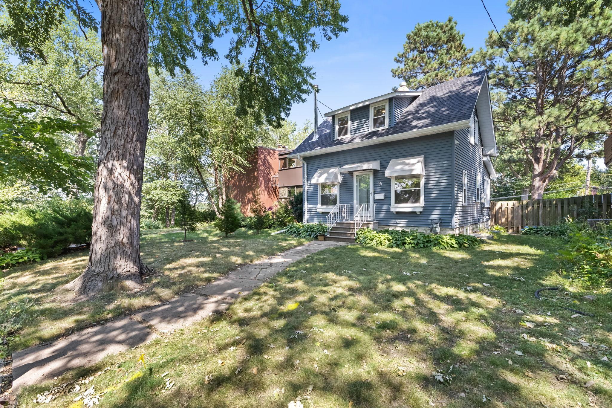 2nd image of 15 Sheridan Ave S, Minneapolis, MN 55405 | MLS# 7122361