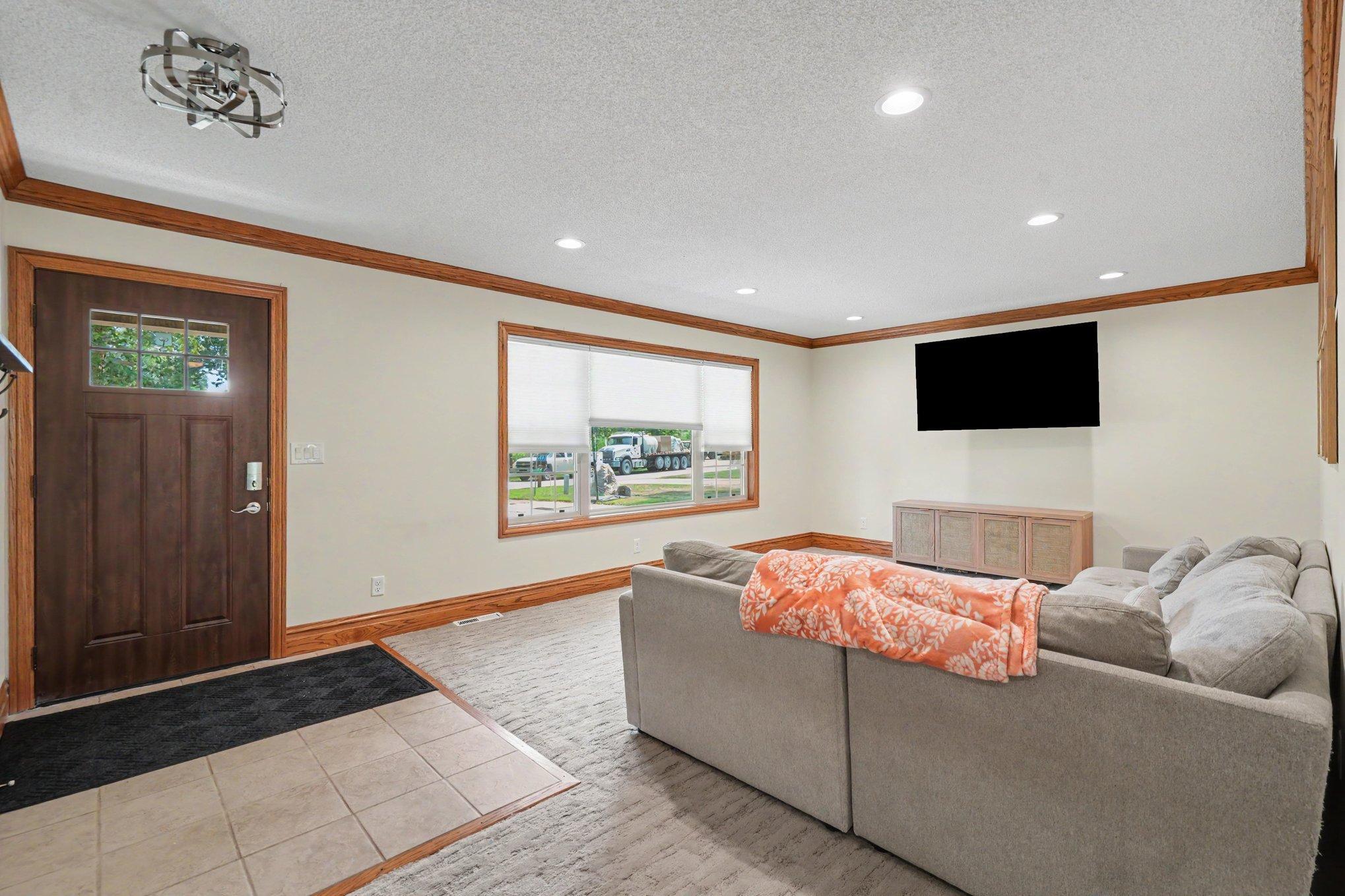 2nd image of 6096 Birch Rd, Prior Lake, MN 55372 | MLS# 7122433