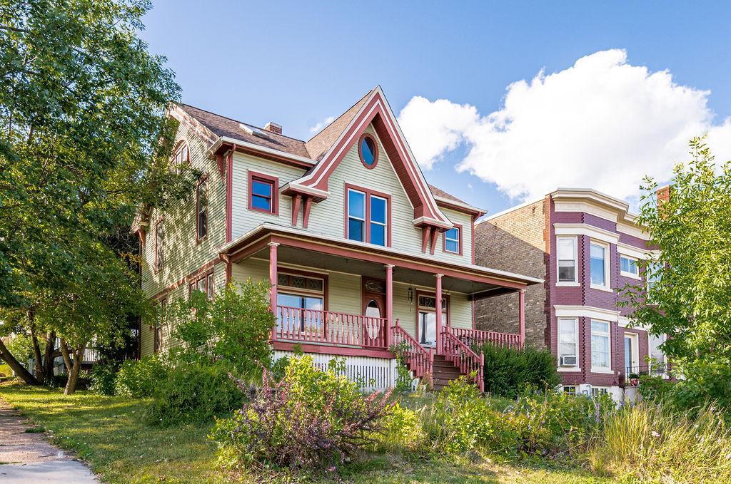 1st image of 1101 E 4th St, Duluth, MN 55805 | MLS# 7122442