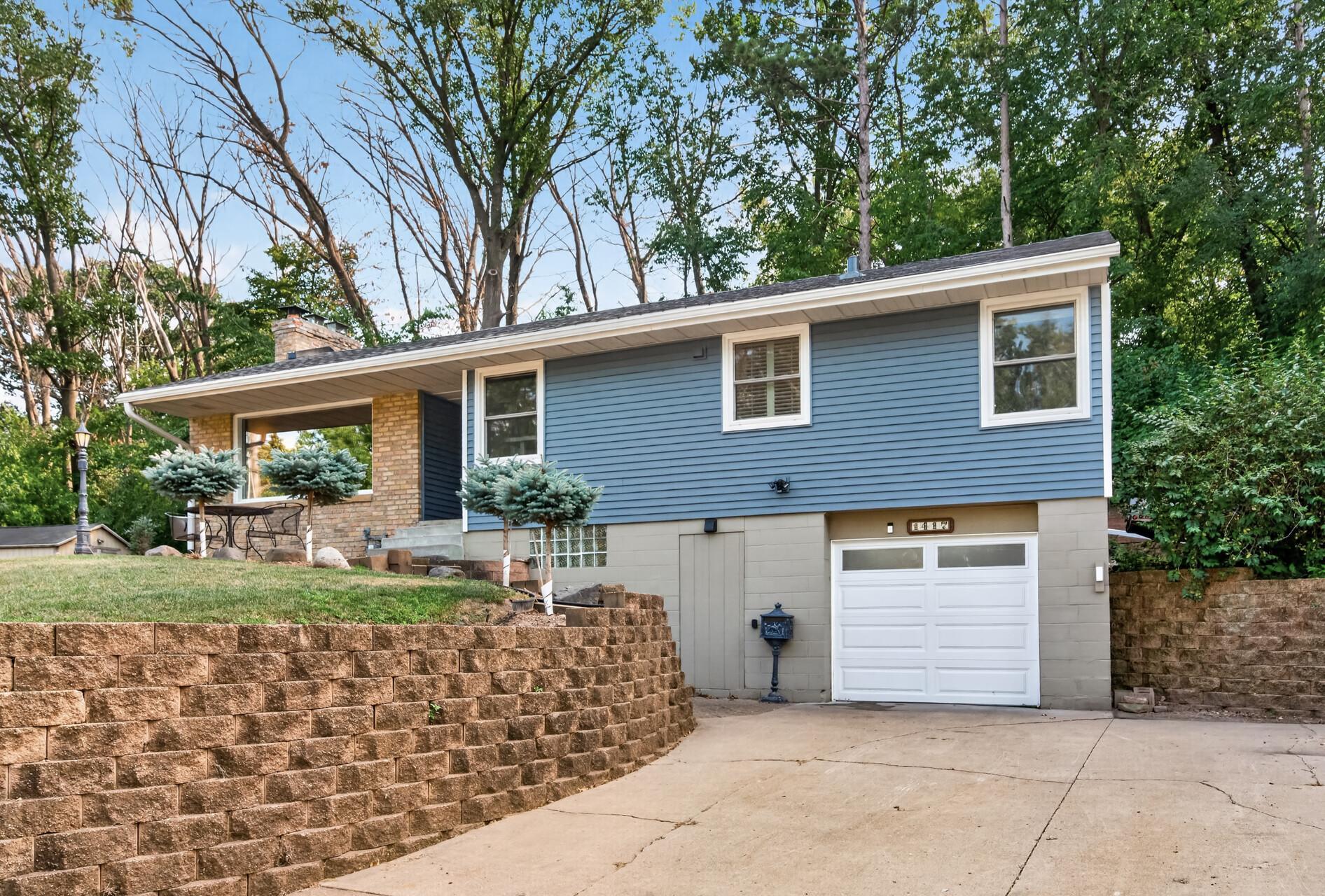 2nd image of 1417 Stickney Ave, South Saint Paul, MN 55075 | MLS# 7122464