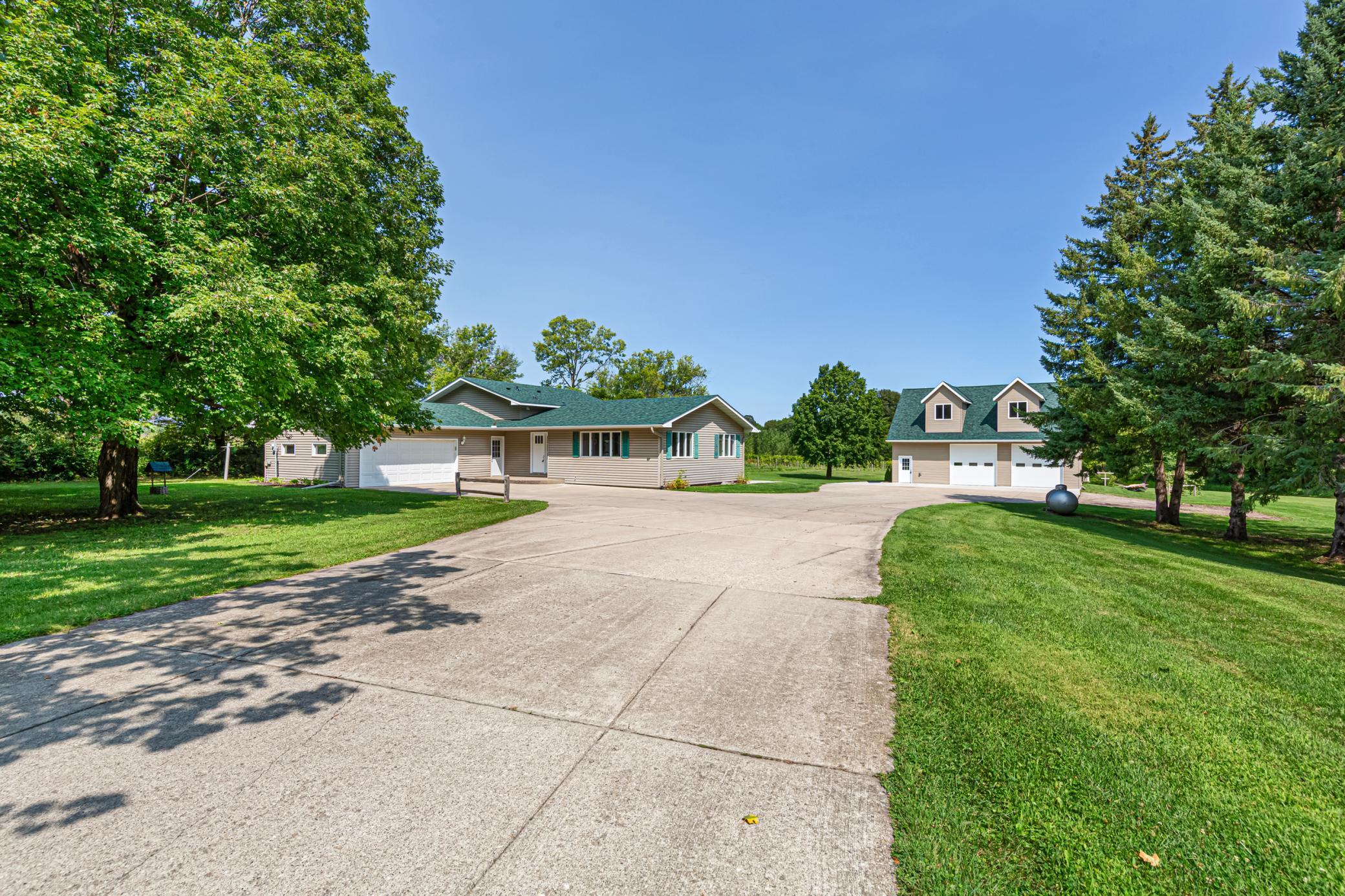 2nd image of 2518 14th St Ne, Faribault, MN 55021 | MLS# 7122485