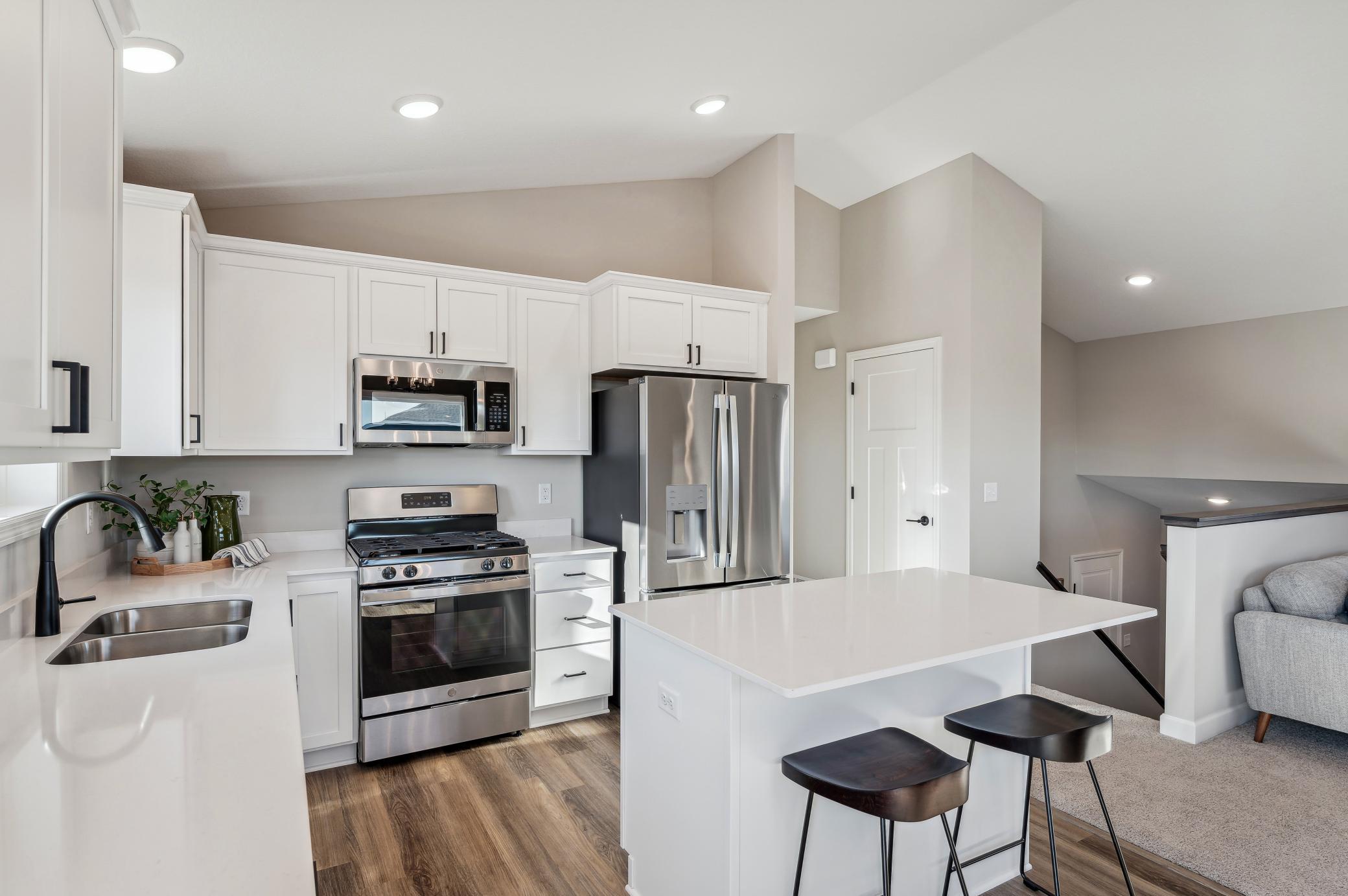 2nd image of 937 Yellowcrest St Sw, Delano, MN 55328 | MLS# 7122487