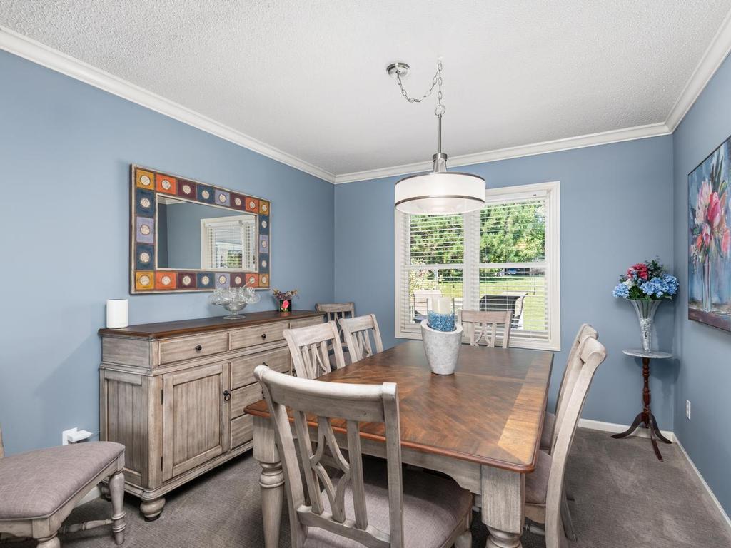 5th image of 733 Ashley Dr, Chaska, MN 55318 | MLS# 7122493
