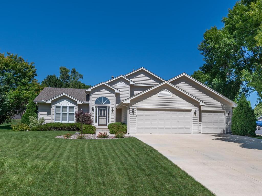 1st image of 733 Ashley Dr, Chaska, MN 55318 | MLS# 7122493