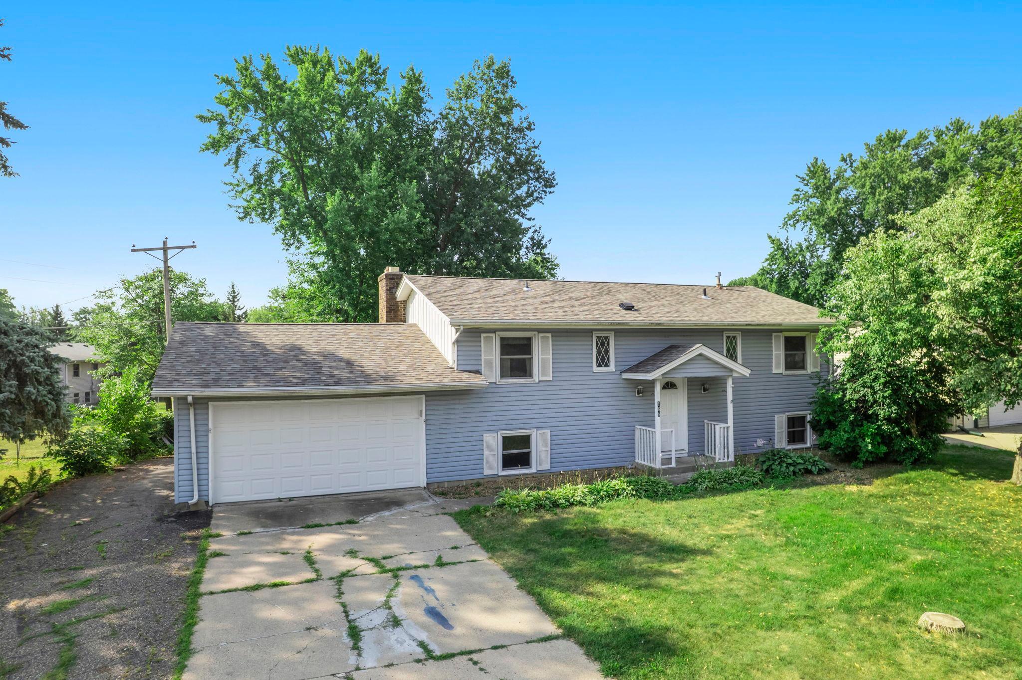 1st image of 168 Linden Cir, Saint Paul, MN 55124 | MLS# 7122508