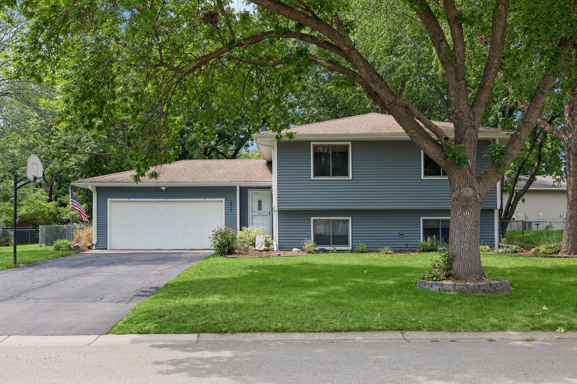 2nd image of 20749 Italy Ave, Lakeville, MN 55044 | MLS# 7122509