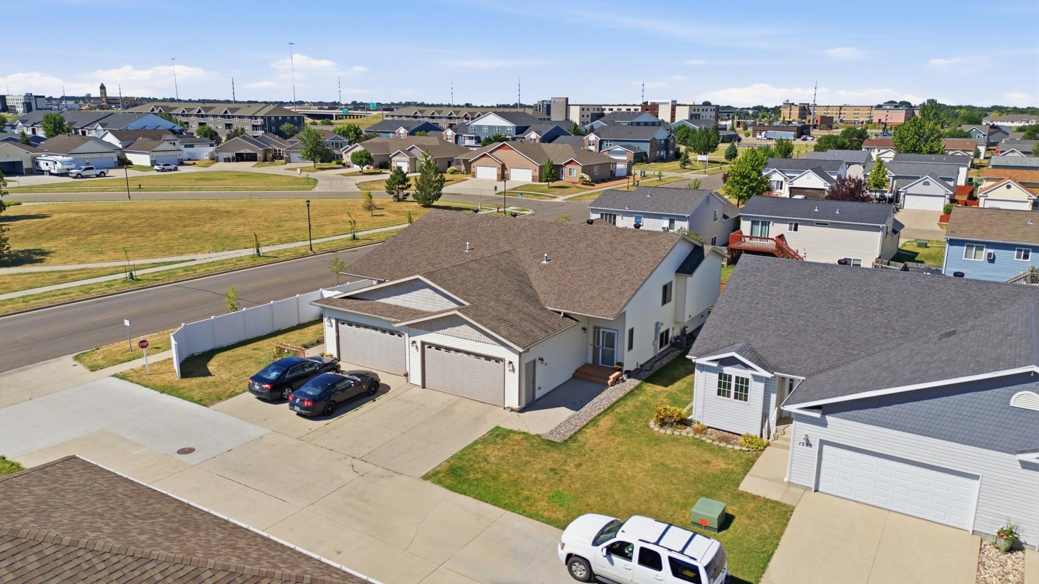 2nd image of 1512 19th Ave E, West Fargo, ND 58078 | MLS# 7122521