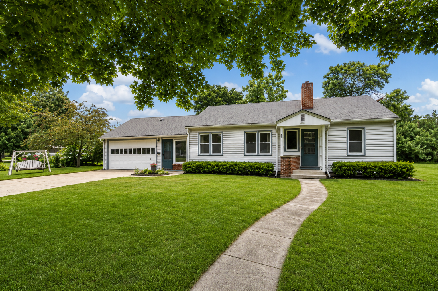 1st image of 128 N Park Ln, Le Sueur, MN 56058 | MLS# 7122556