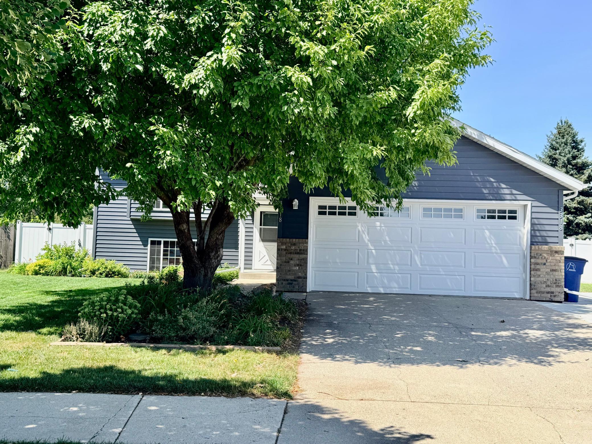2nd image of 3318 39th St S, Moorhead, MN 56560 | MLS# 7122574