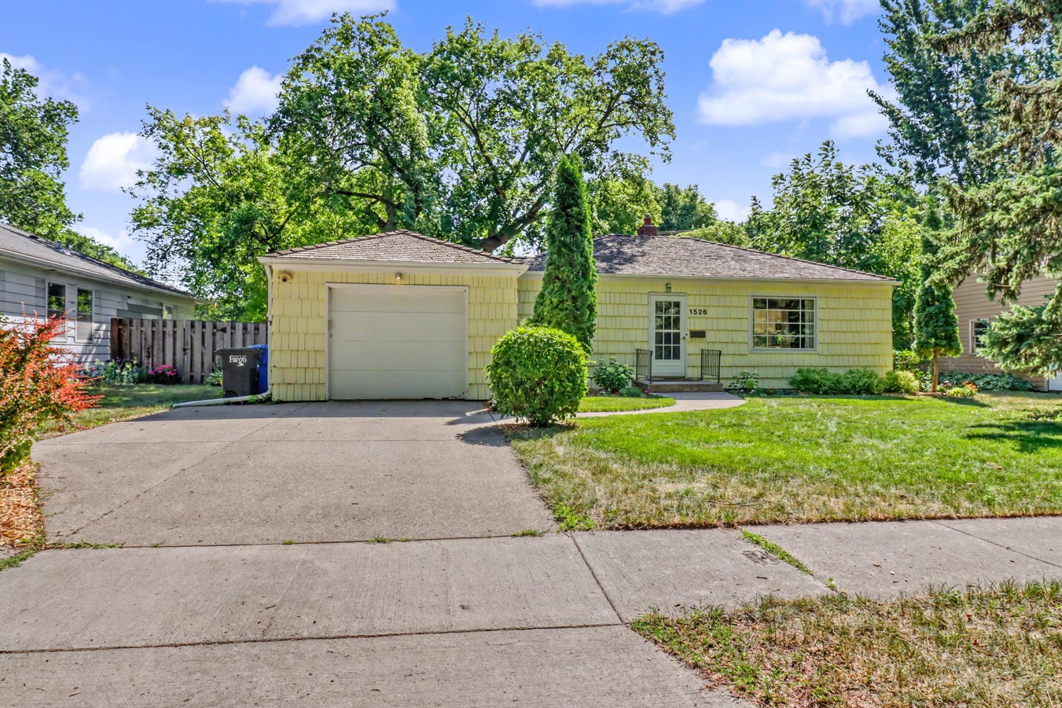 1st image of 1526 6th St S, Fargo, ND 58103 | MLS# 7122584