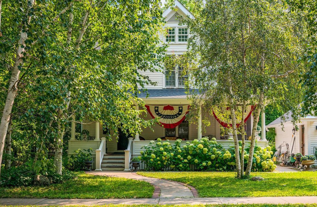 1st image of 215 Elm St, Northfield, MN 55057 | MLS# 7122596