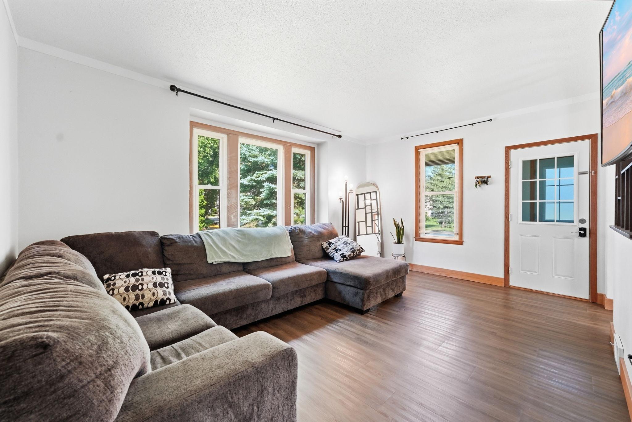 4th image of 1009 Campbell Ave Nw, Willmar, MN 56201 | MLS# 7122625