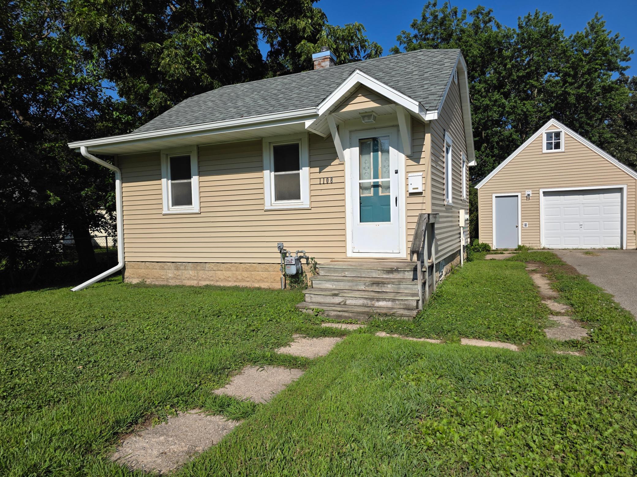 2nd image of 1108 11th St Nw, Austin, MN 55912 | MLS# 7122644
