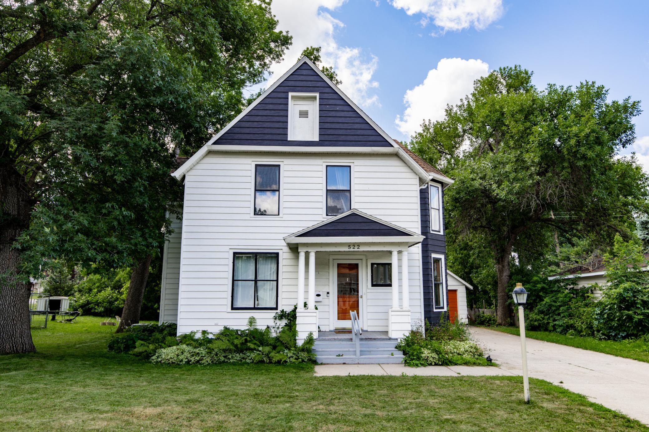 2nd image of 522 E Adolphus Ave, Fergus Falls, MN 56537 | MLS# 7122647