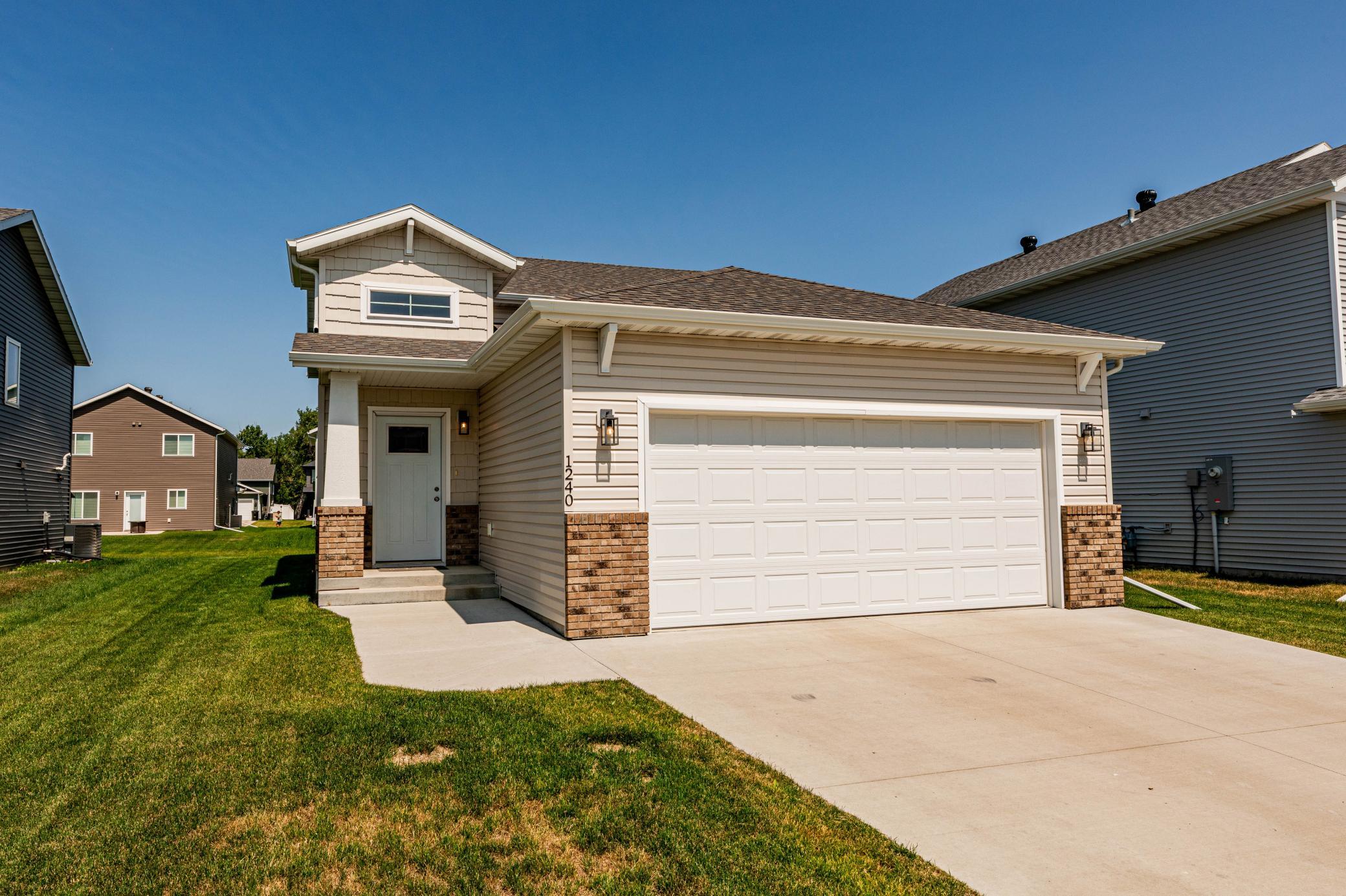 2nd image of 1240 Rachel Dr W, West Fargo, ND 58078 | MLS# 7122809