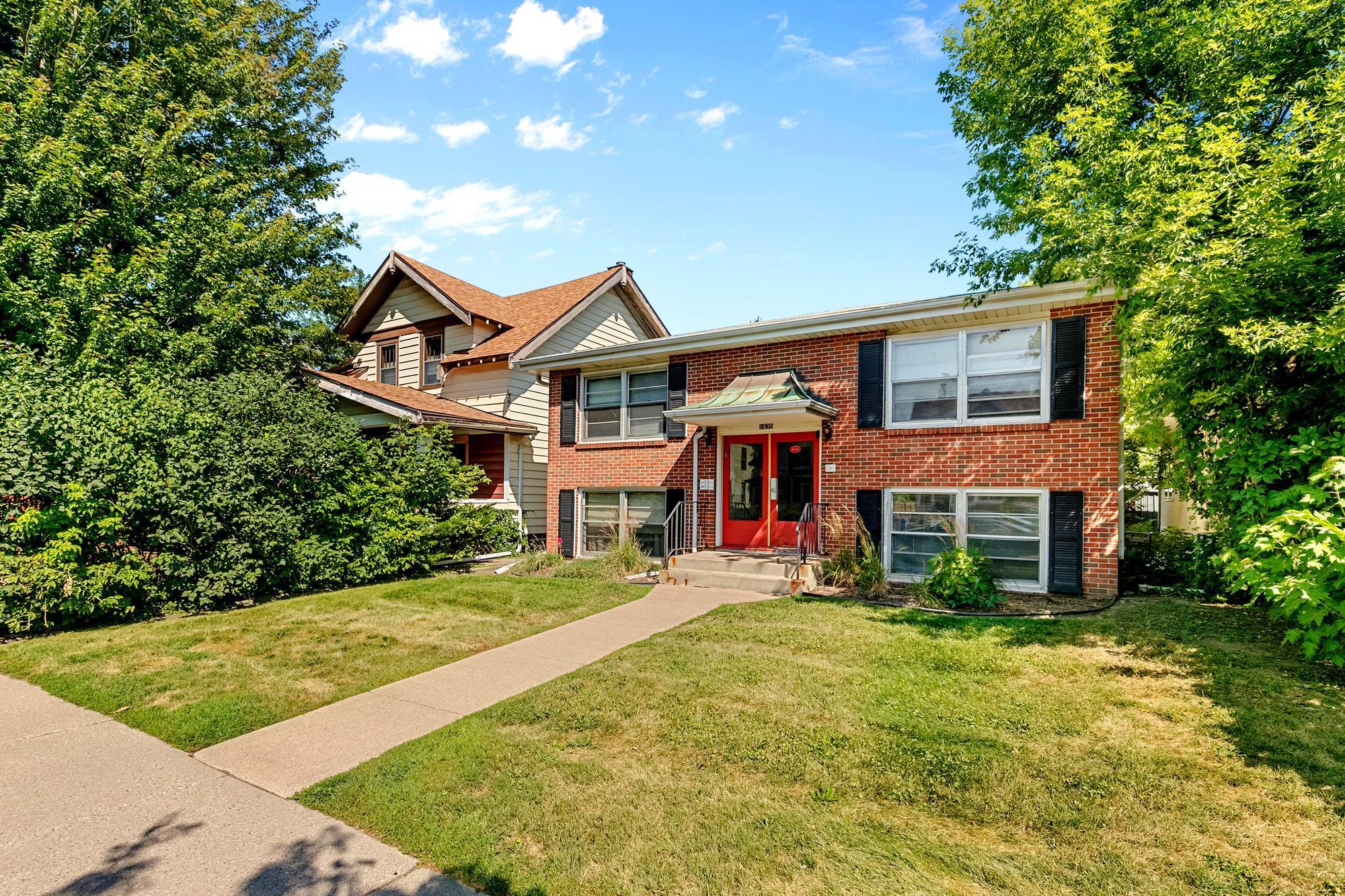 3rd image of 1635 Dayton Ave, Saint Paul, MN 55104 | MLS# 7122829