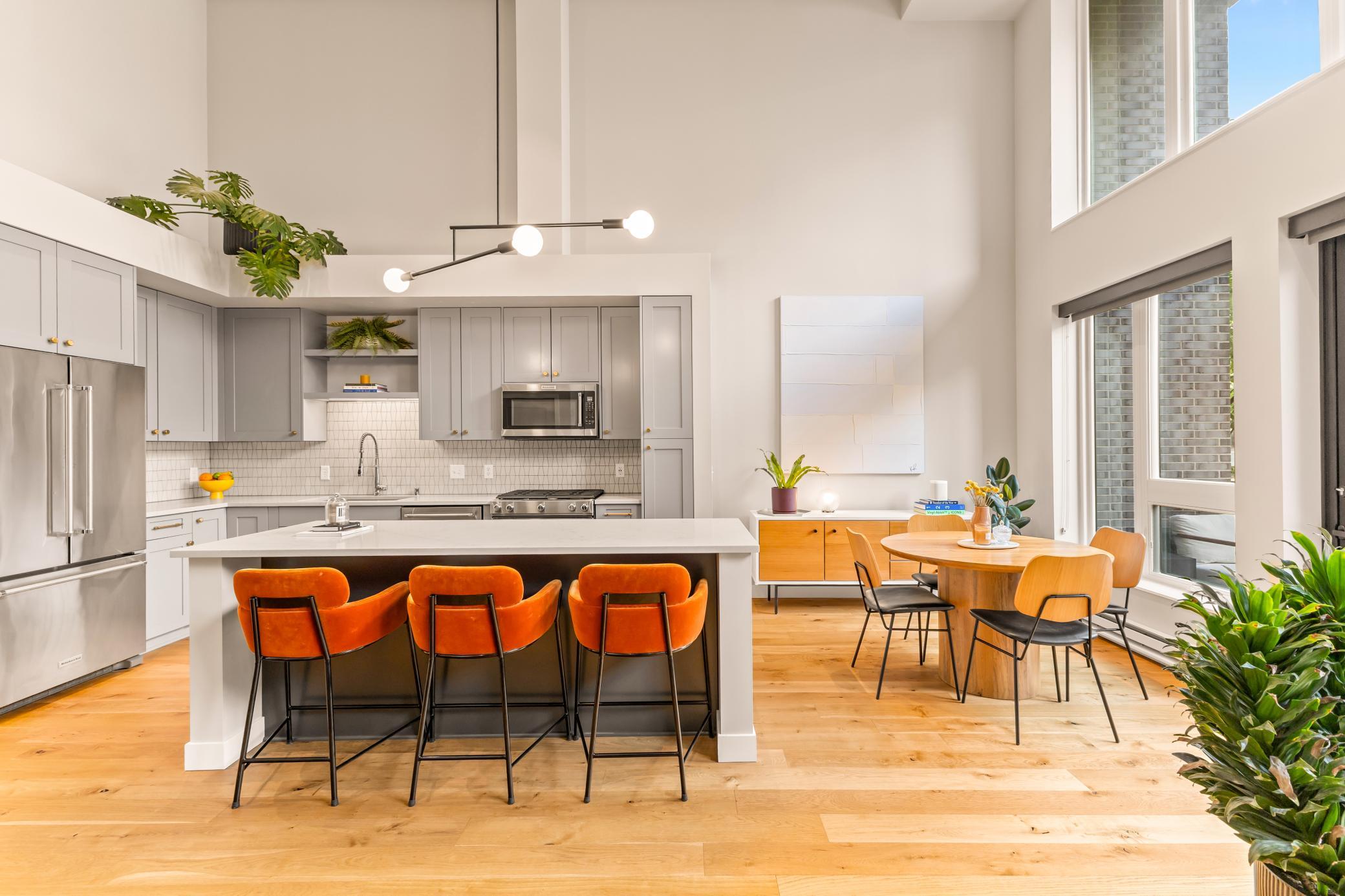 2nd image of 205 Park Ave #102, Minneapolis, MN 55415 | MLS# 7122858