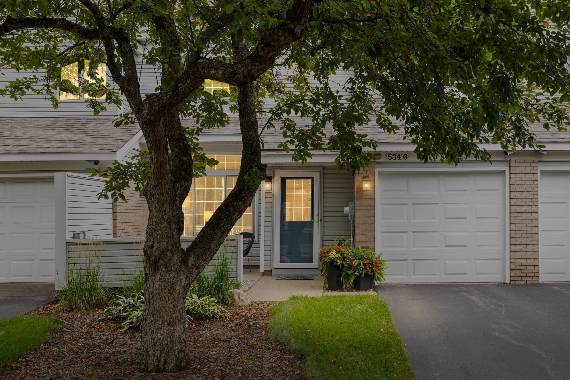 1st image of 534 Lovell Ave #6, Saint Paul, MN 55113 | MLS# 7122861