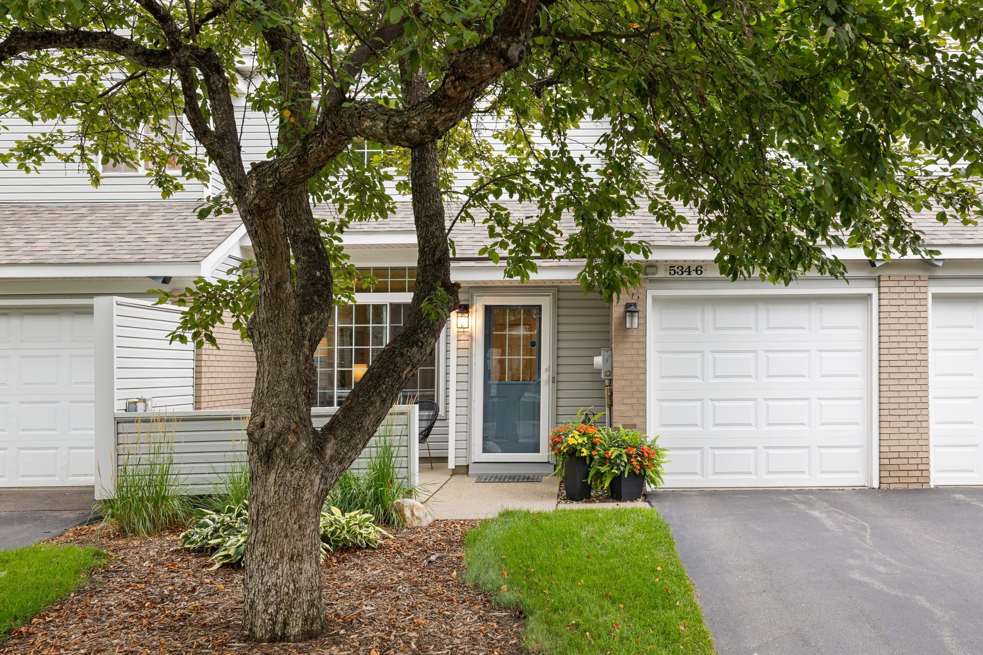 2nd image of 534 Lovell Ave #6, Saint Paul, MN 55113 | MLS# 7122861