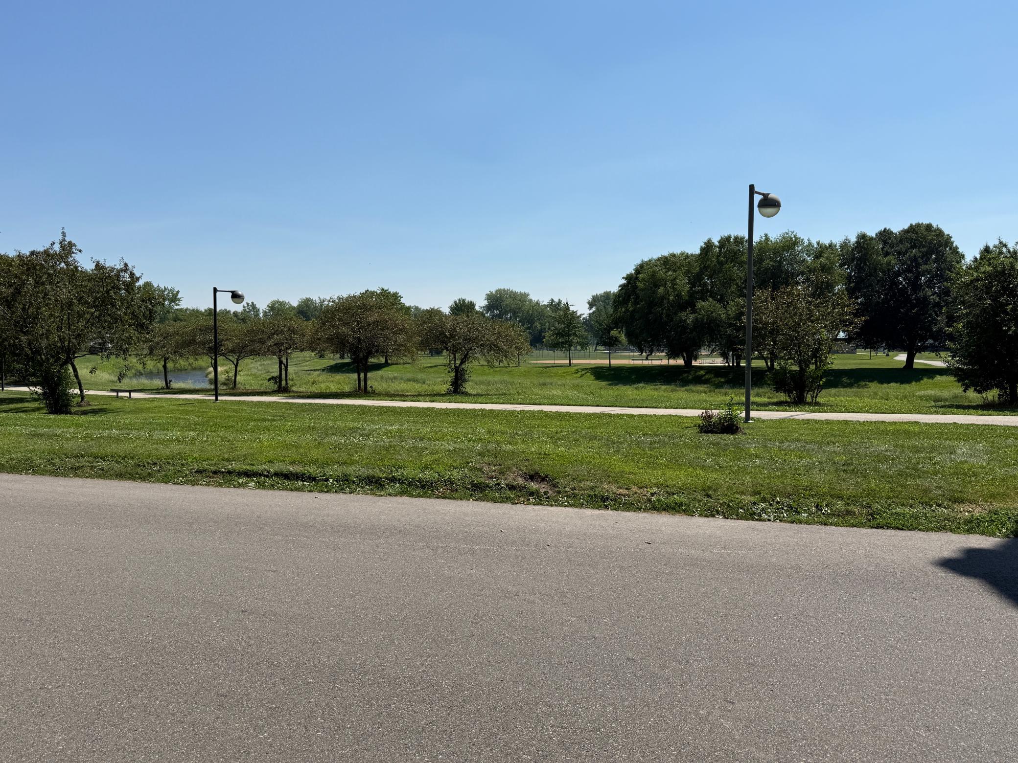 4th image of 1103 8 1/2 St Se, Rochester, MN 55904 | MLS# 7122891