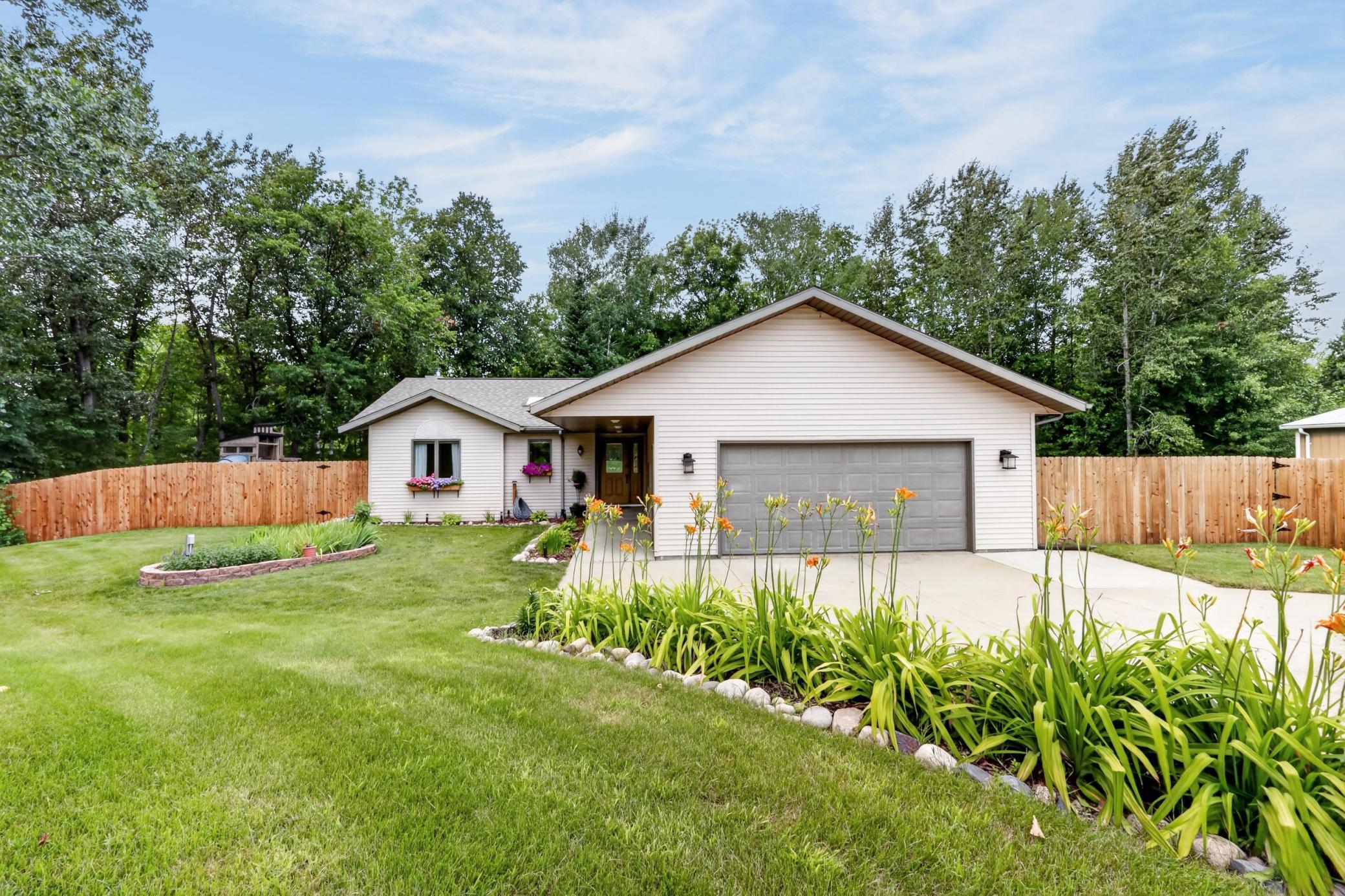 1st image of 35695 Brookside Ln, Cohasset, MN 55721 | MLS# 7122913