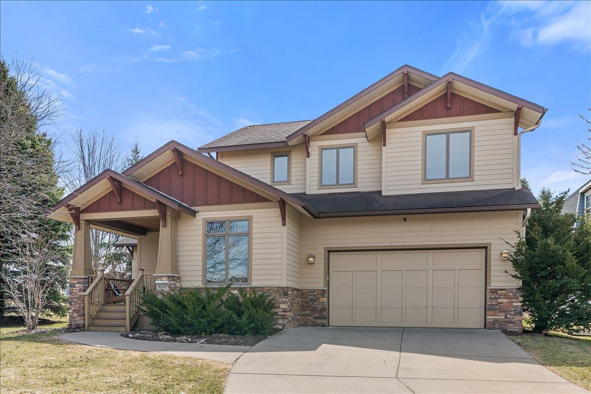 1st image of 16931 E Lake Dr, Lakeville, MN 55044 | MLS# 7122916