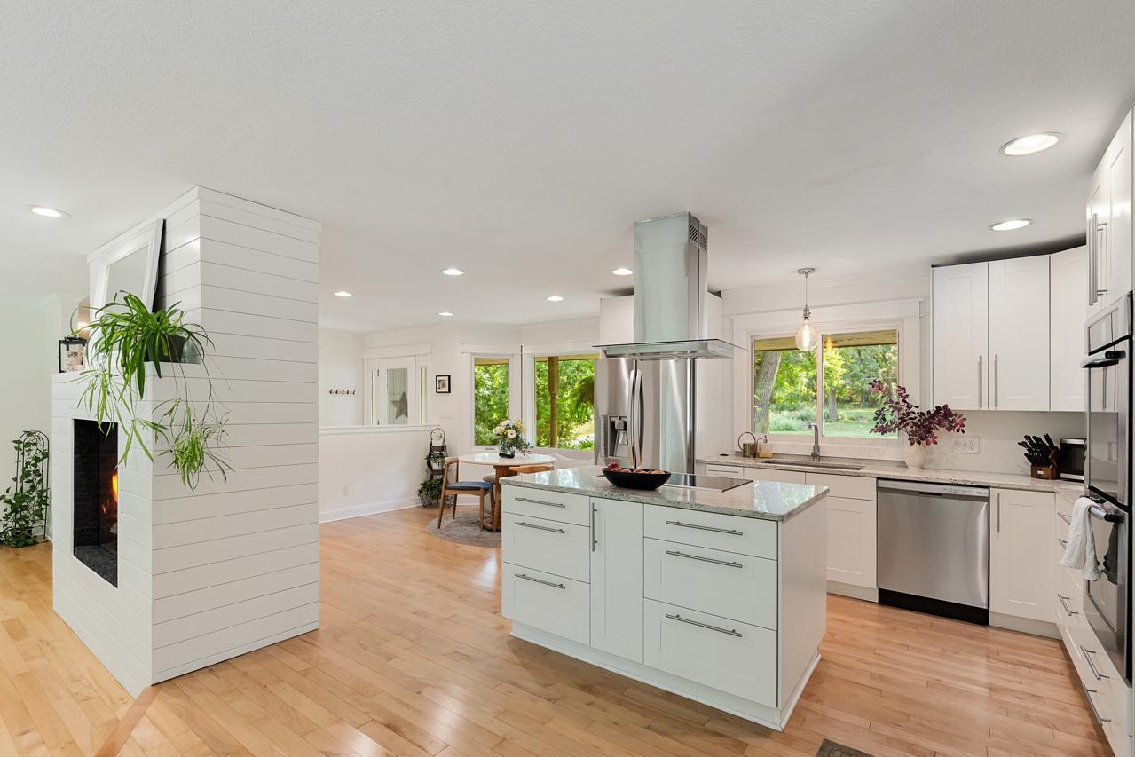 4th image of 5500 Northwood Rdg, Minneapolis, MN 55437 | MLS# 7122919