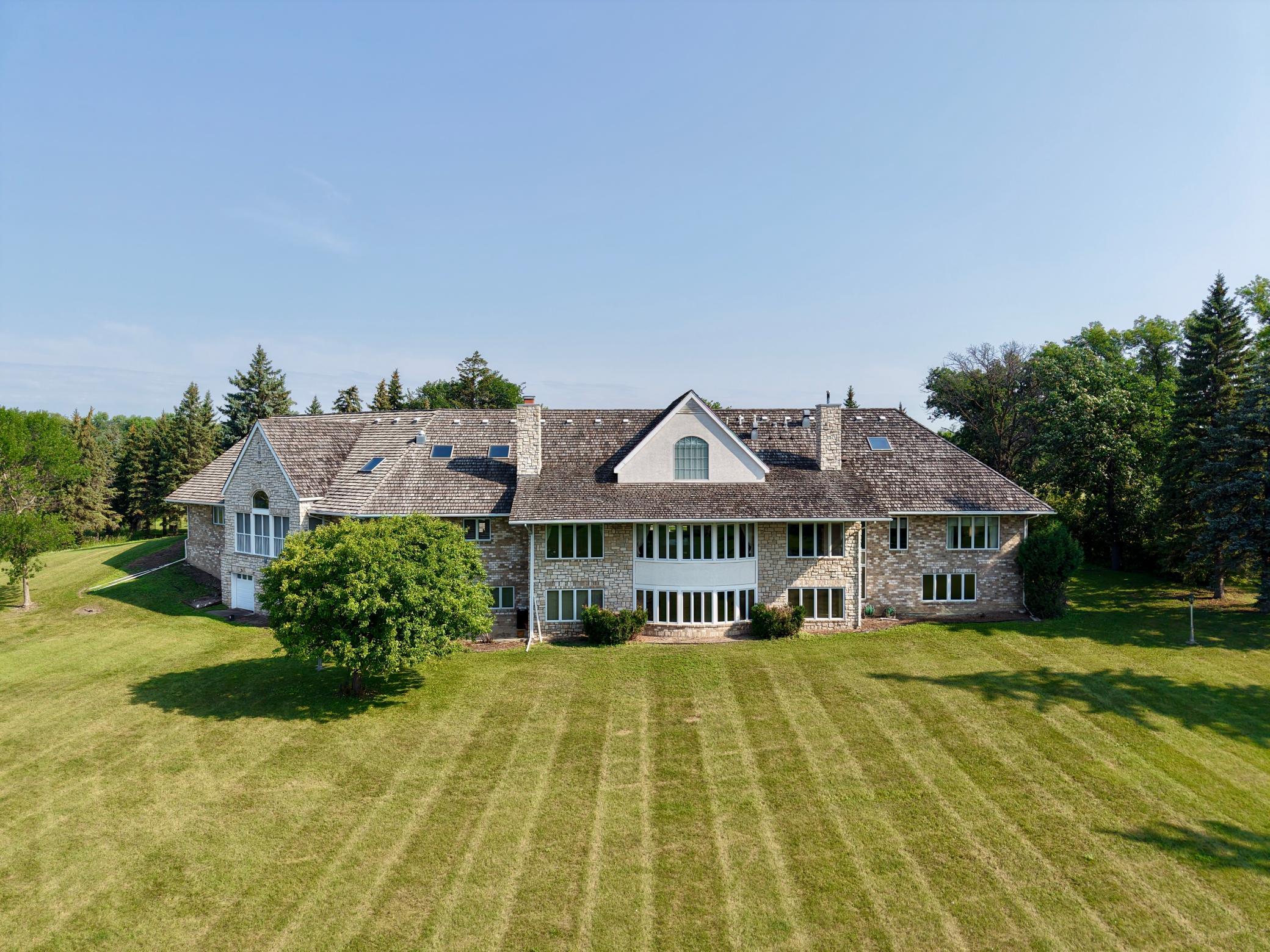 4th image of 1020 Centennial Dr, Thief River Falls, MN 56701 | MLS# 7122938